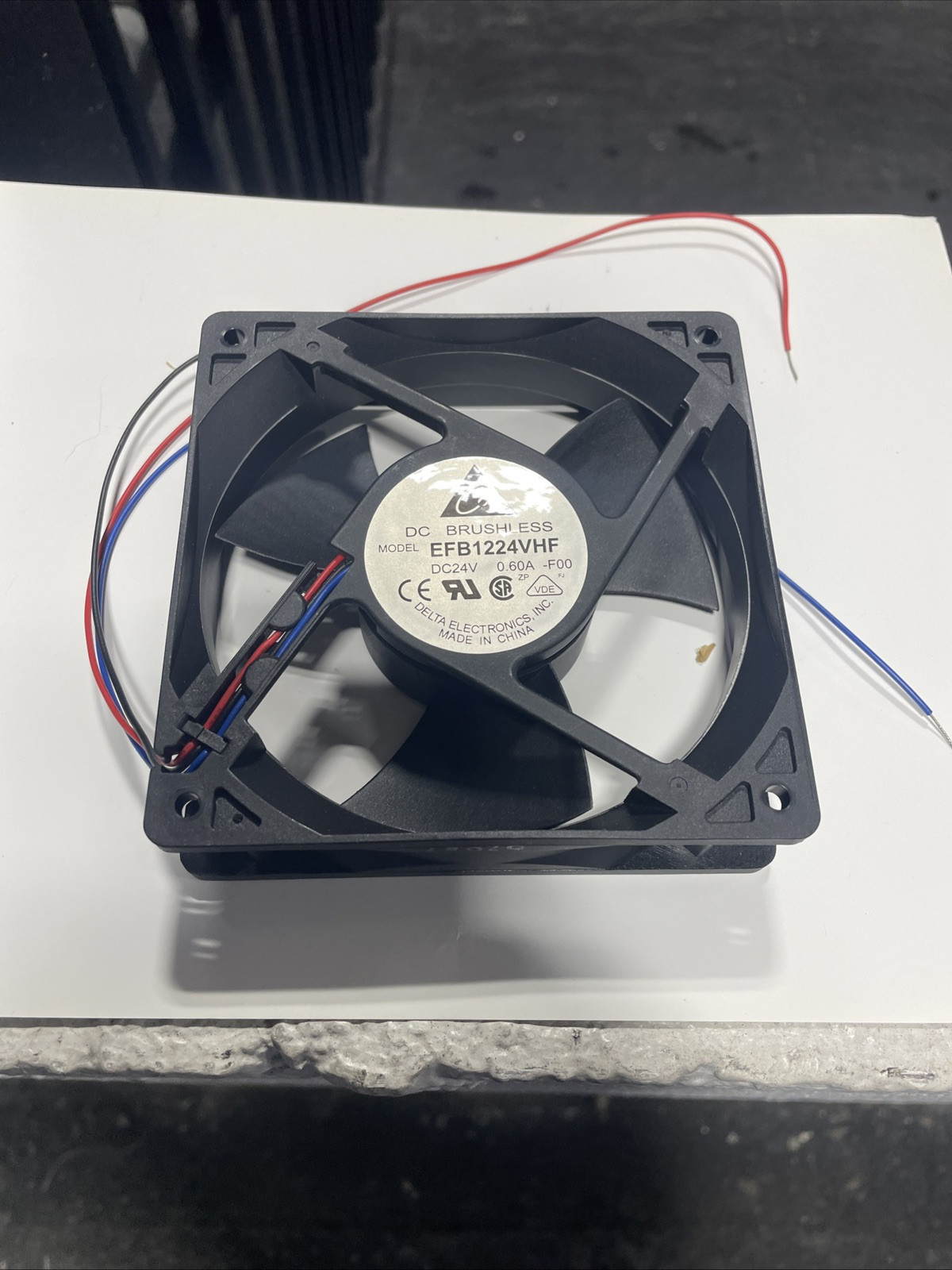 DELTA ELECTRONICS INC EFB1224VHF  FAN; AXIAL; SQUARE; 120CFM