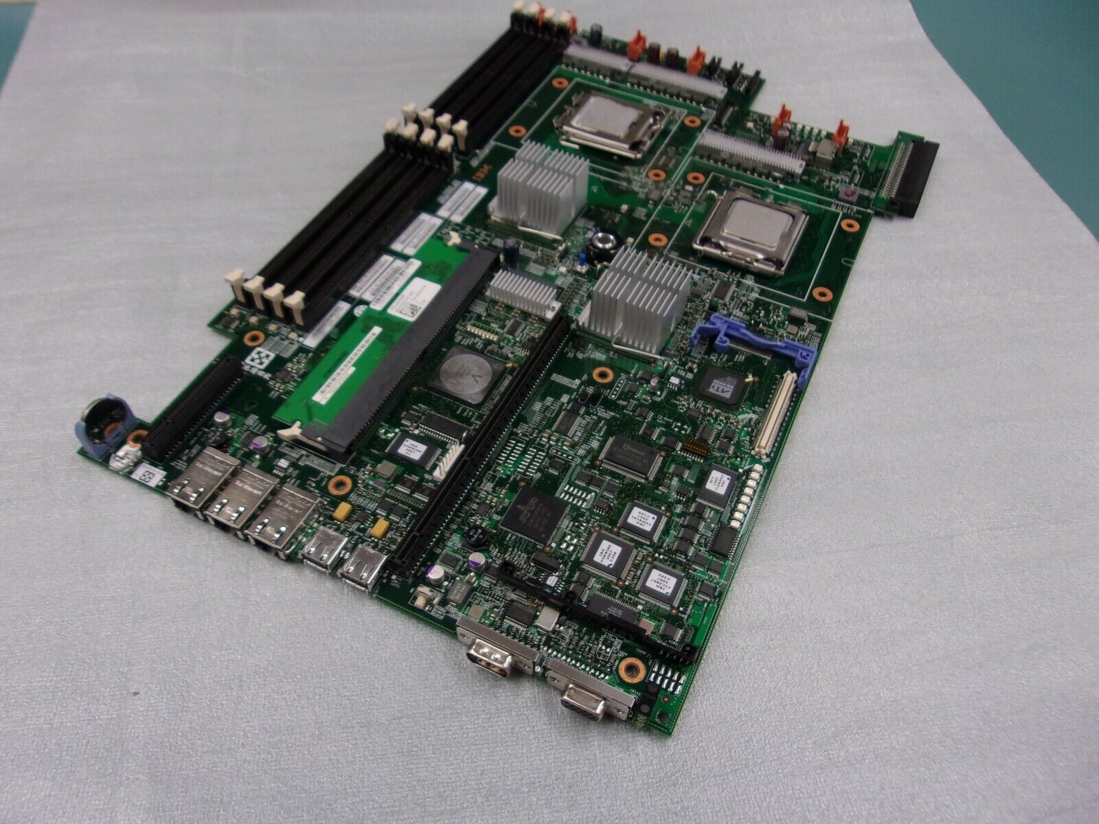 43W5889 IBM System Board For IBM System x3550 with processors 