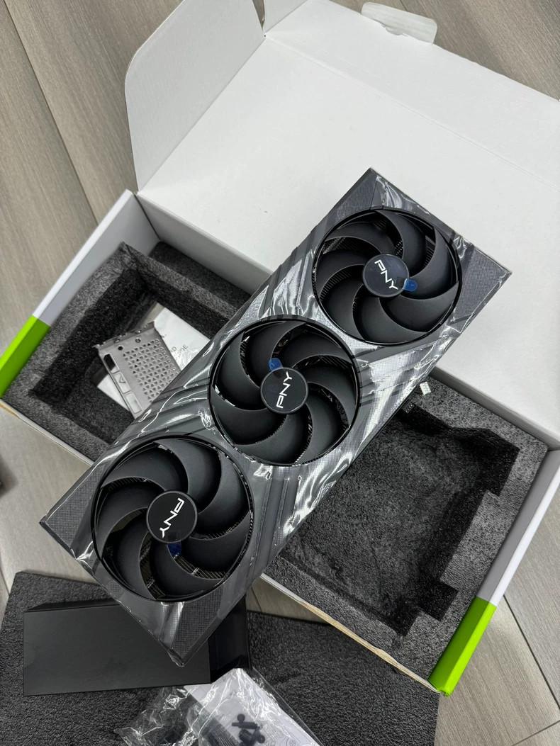 New PNY RTX 4090 Cooler Heatsink Kit w/ Backplate Bracket No PCB