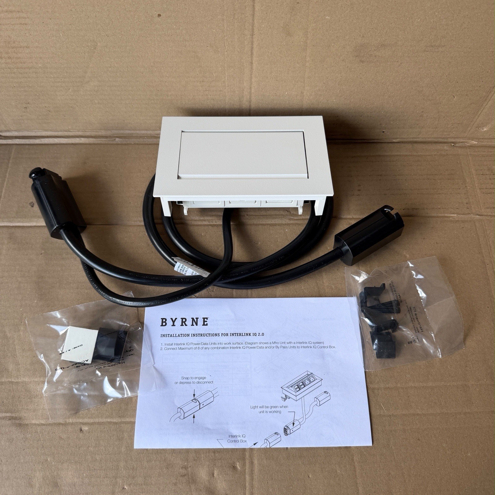 Byrne Interlink IQ 2.0 Nacre Flush Mount Power Data Module 2 Outlet USB-A/C