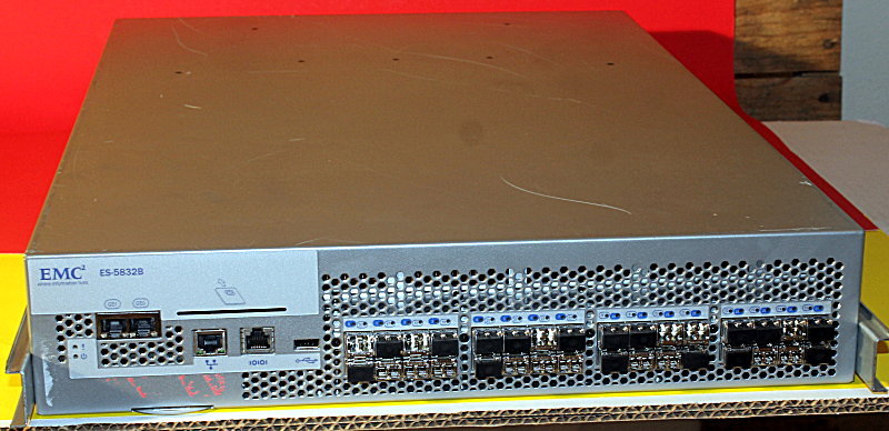 EMC ES-5832B EM-BES20-0008 BROCADE BR-BES20-0008 Encryption Switch 2xAvailable
