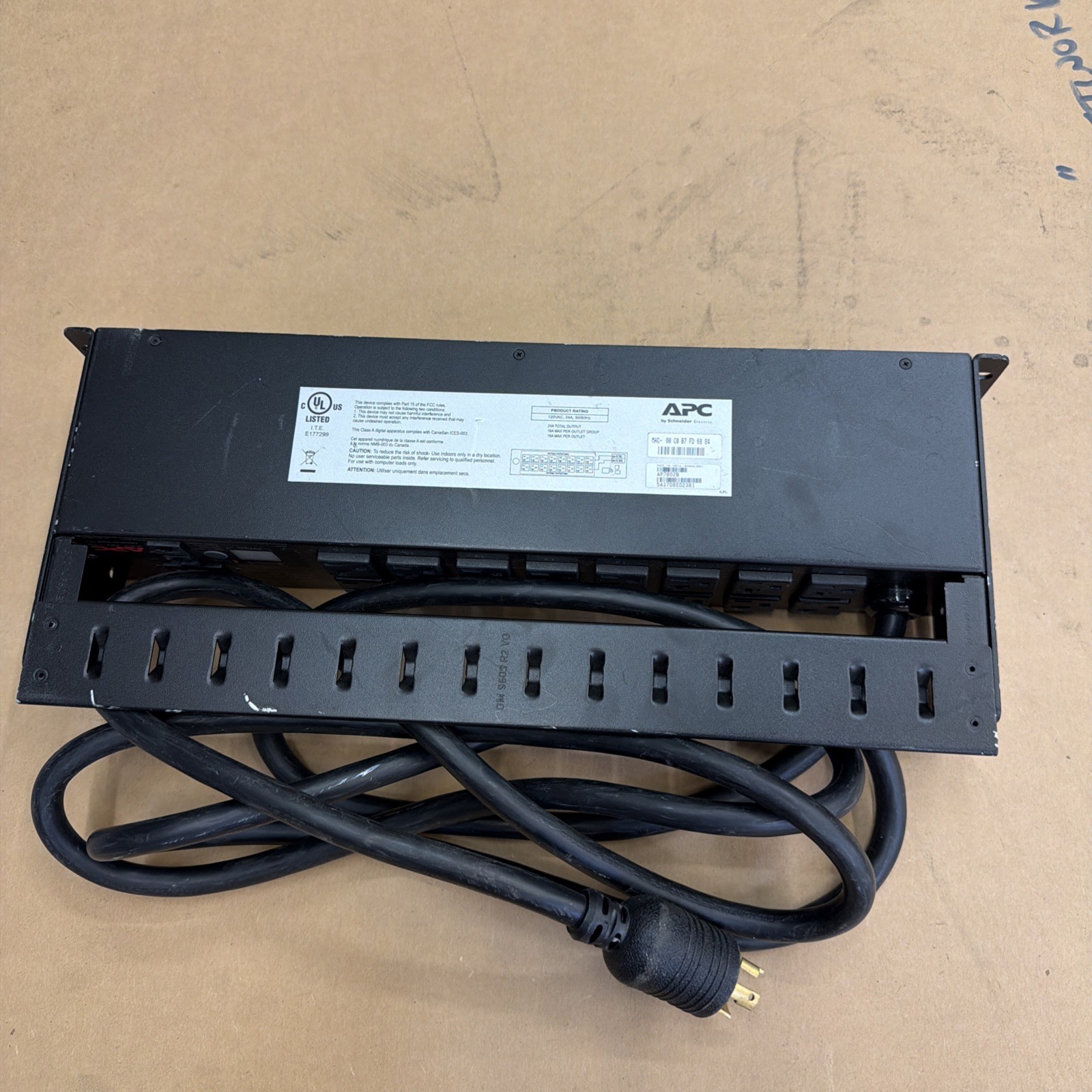 APC AP7802B Power Distribution Unit