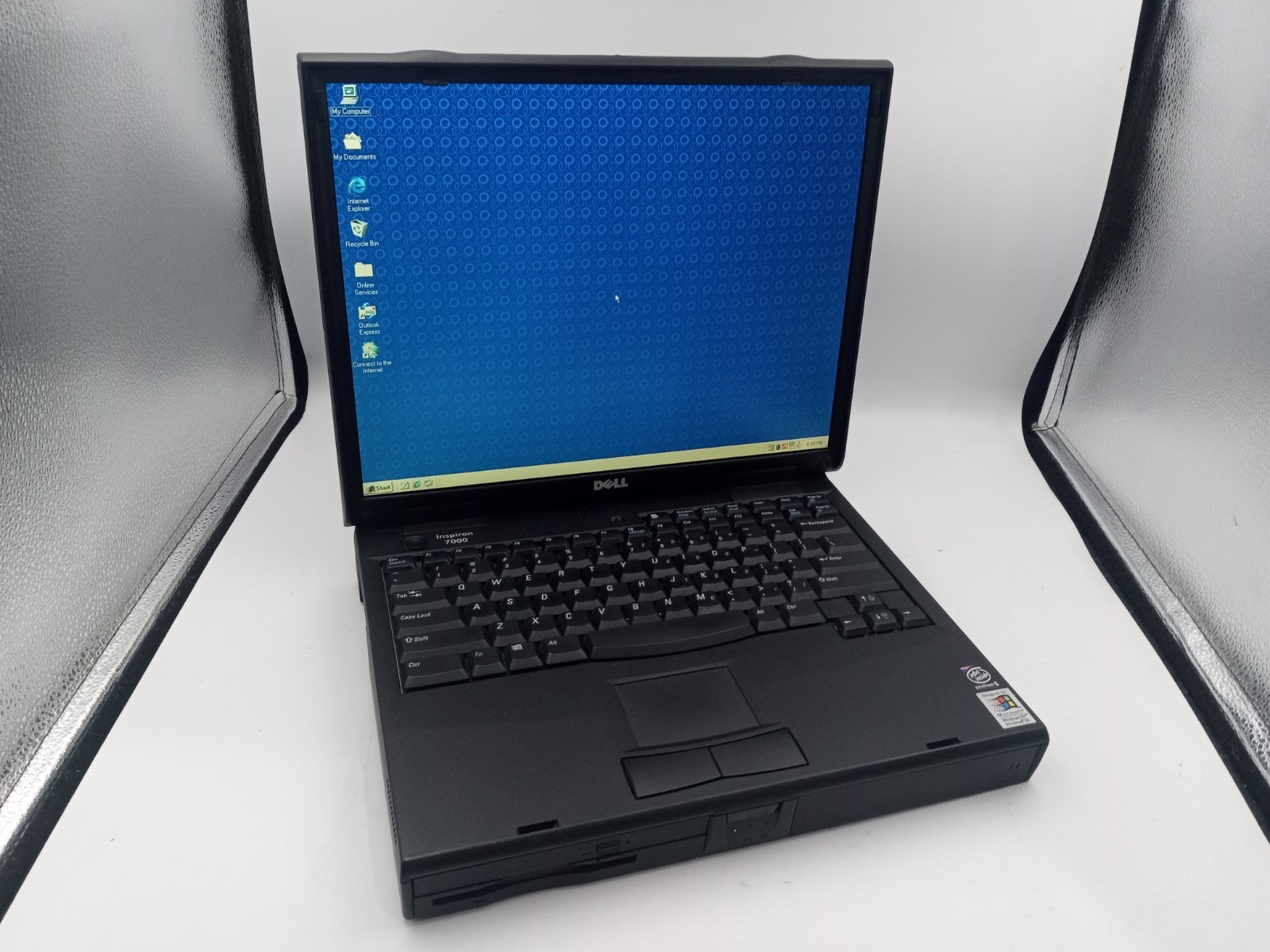 Vintage Dell Inspiron 7000 15" Pentium II 300MHz 160MB 10GB Windows 98 -READ -RR