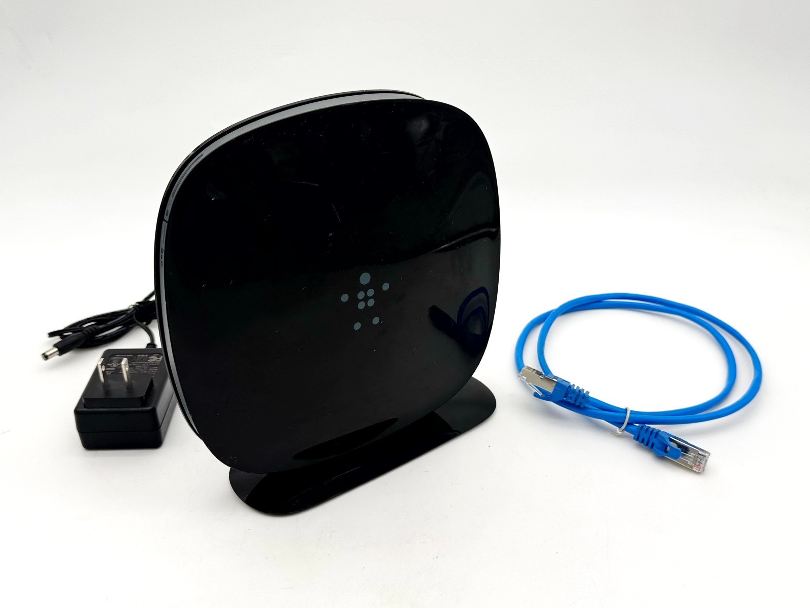 BELKIN F9K1113V4 AC1200 DB WI-FI DUAL-BAND AC+ GIGABIT WIRELESS ROUTER W ADAPTER