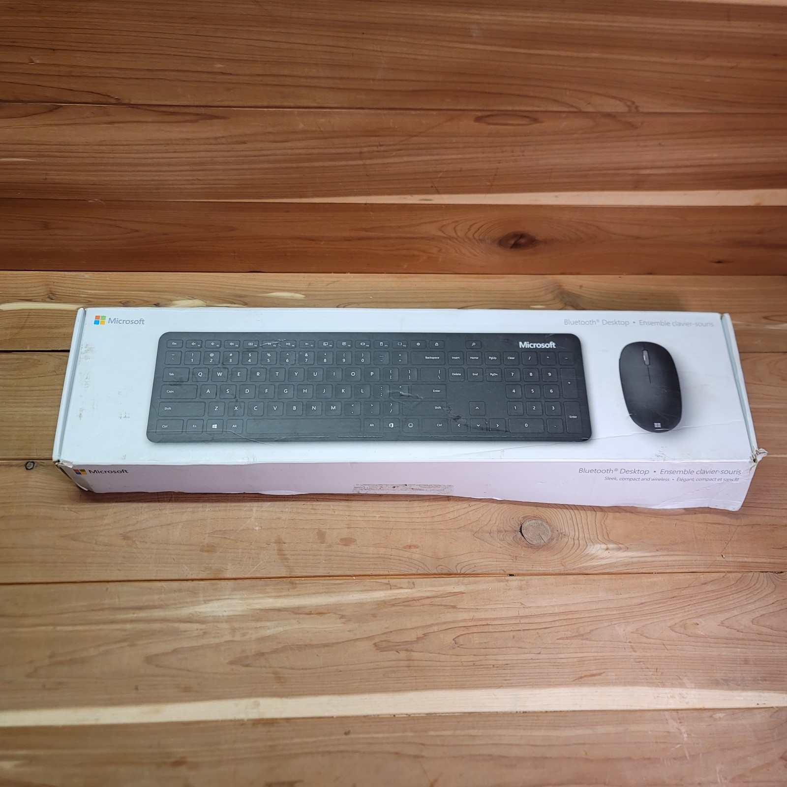 NEW Microsoft Bluetooth Desktop Keyboard & Mouse QHG-00001 / Model No: 1898 1929