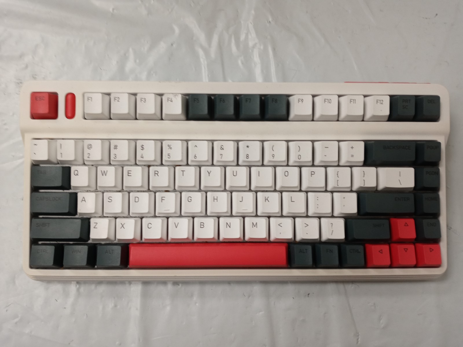 Iqunix L80 Lime 80 Mechanical Keyboard Cherry Brown Switches Bluetooth/Wired