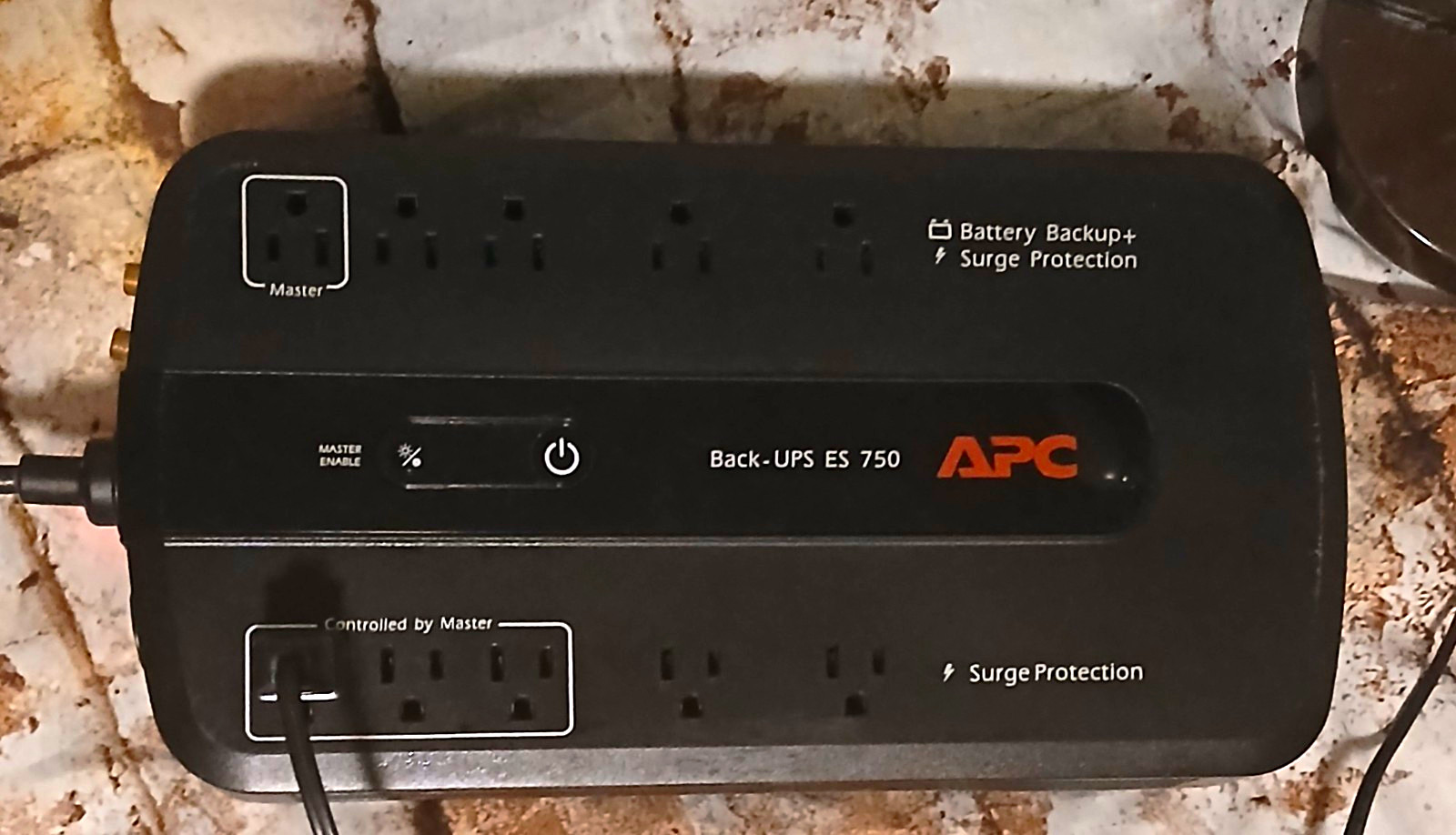 APC Back-UPS ES 750 BE750G 750VA/450W UPS Battery Backup 10 Outlets Black