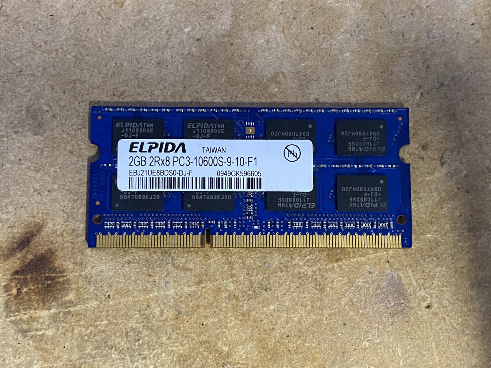 Elpida PC3-10600 2 GB SO-DIMM 1333 MHz