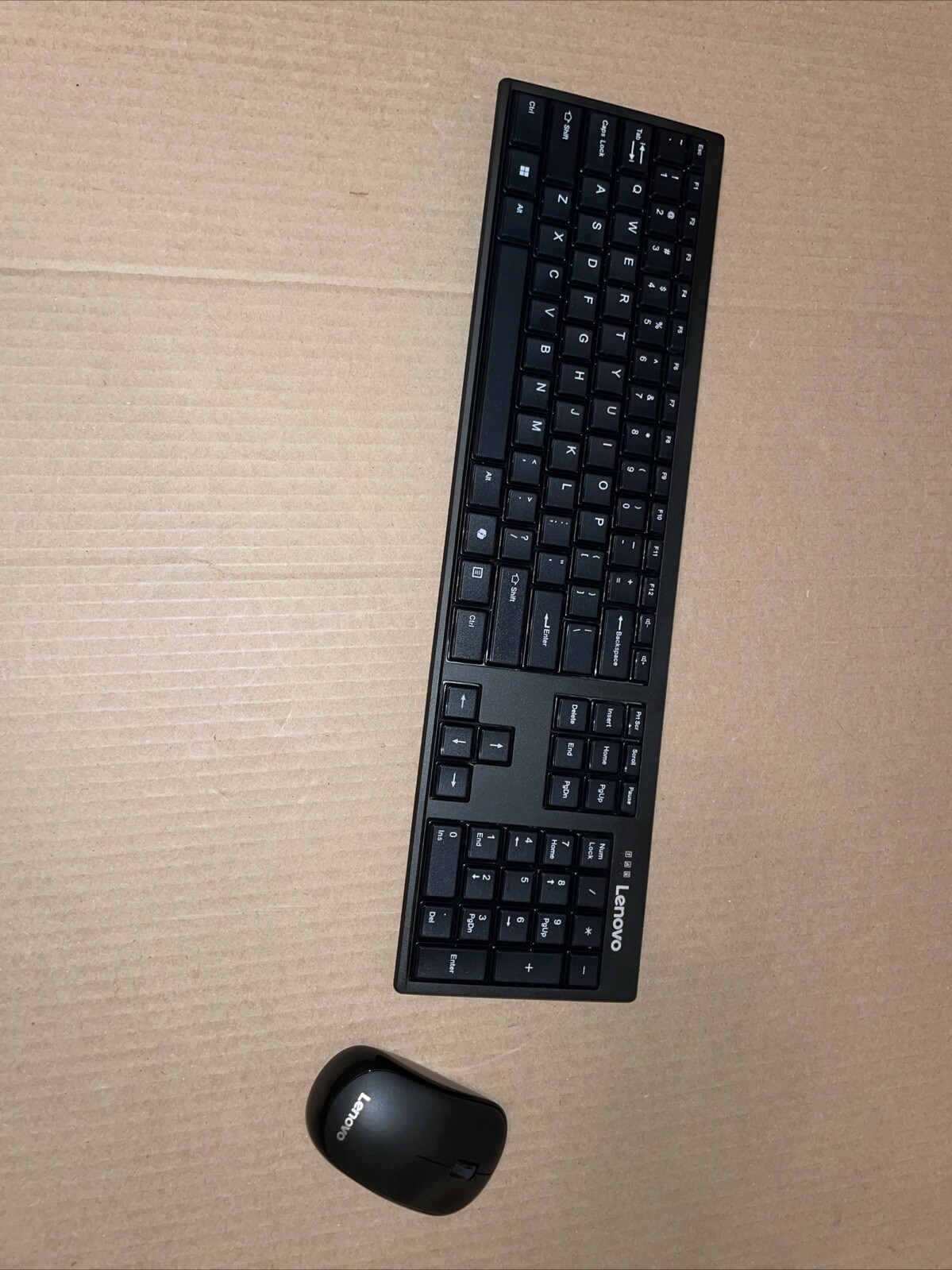 Lenovo 100 USB-A Wireless Combo Keyboard & Optical Mouse Combo NEW + Batteries