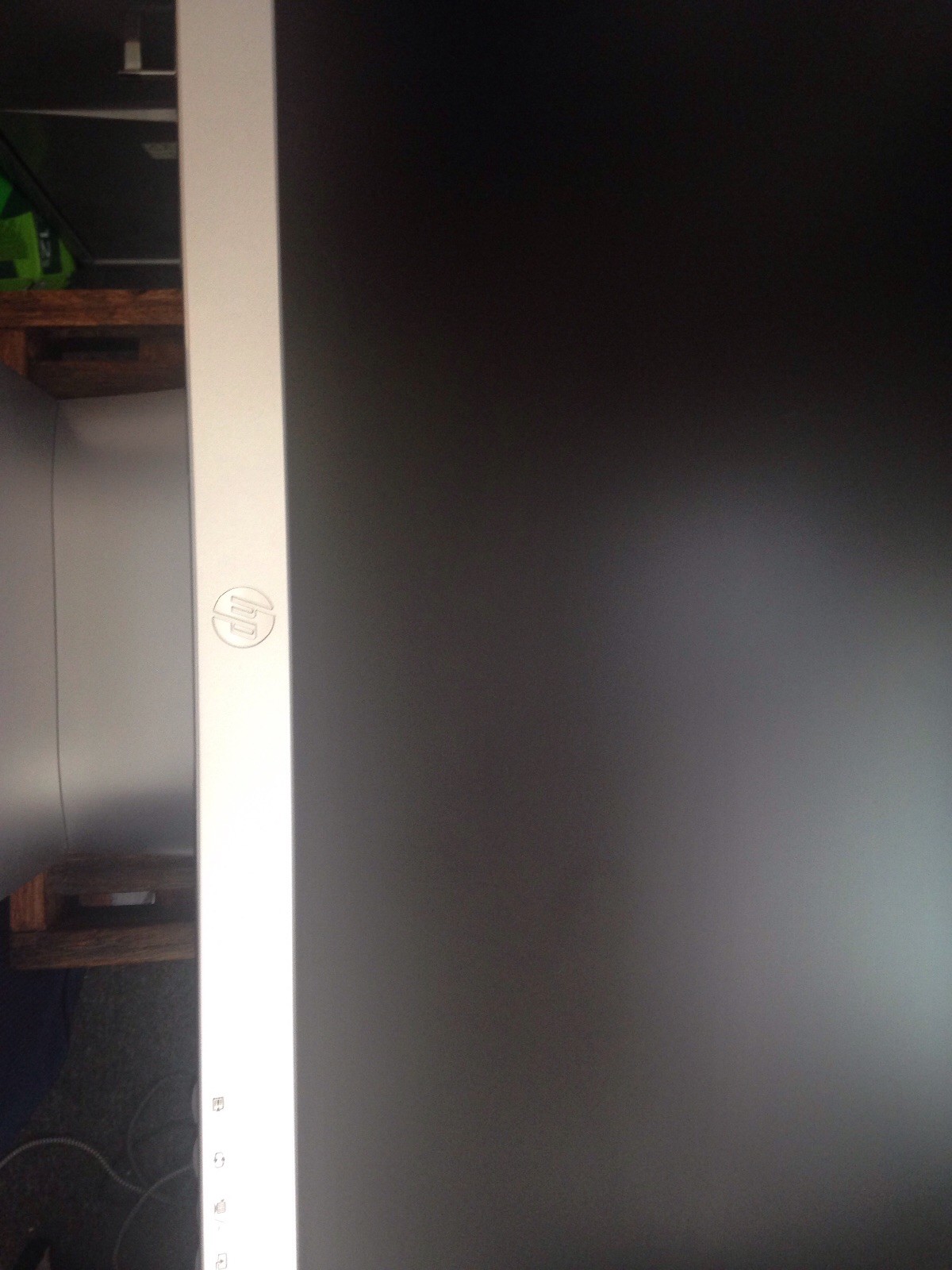 HP Pavilion 23xi 23" Widescreen LED LCD Monitor