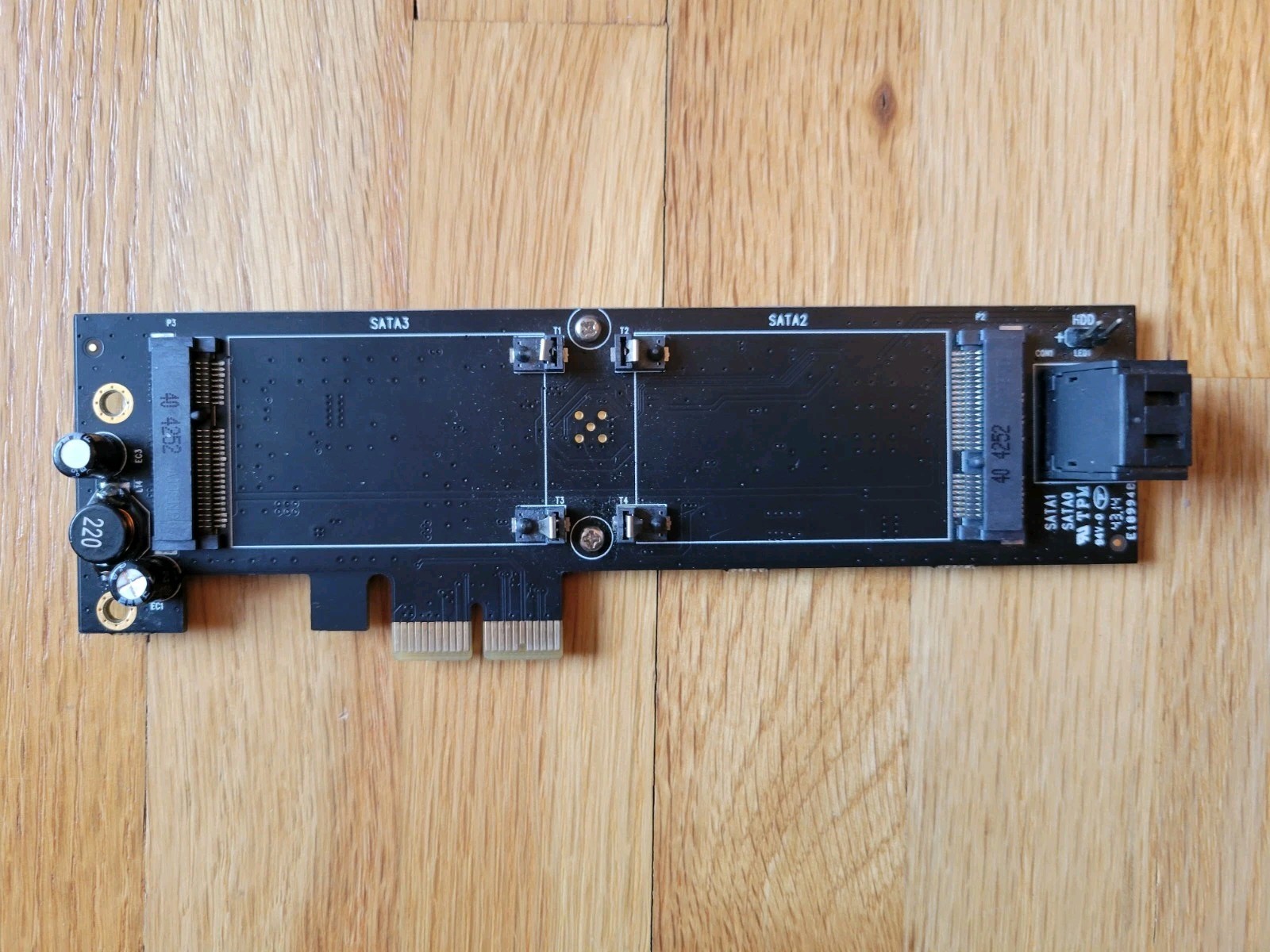 Vantec UGT-MST644R 4 Channel 2 mSATA + 2 SATA 6Gb/s PCIe controller raid