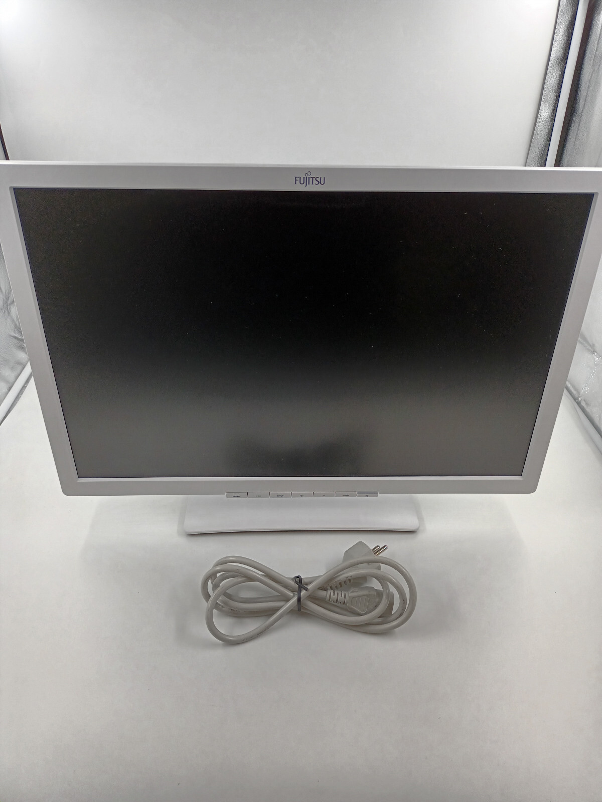 Fujitsu B22W-7 22 inch LED Monitor