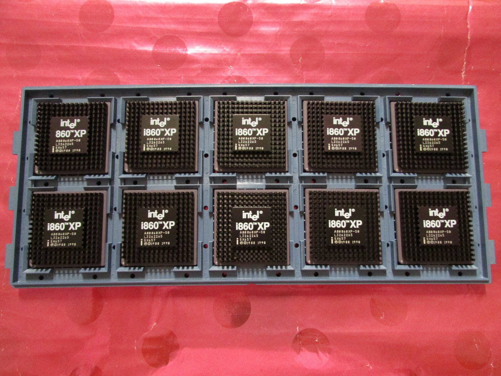 Vintage Tray Lot 10 New Intel i860 XP A80860XP-50 CPU/Processor Gold Bottom/Pins