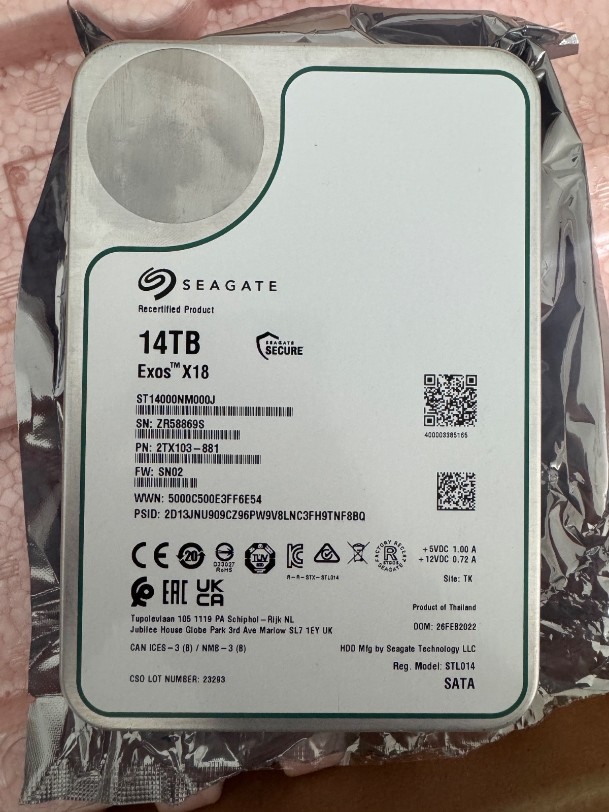 Seagate Exos X18 14TB ST14000NM000J 256MB SATA 6Gb/s 3.5" Enterprise Hard Drive