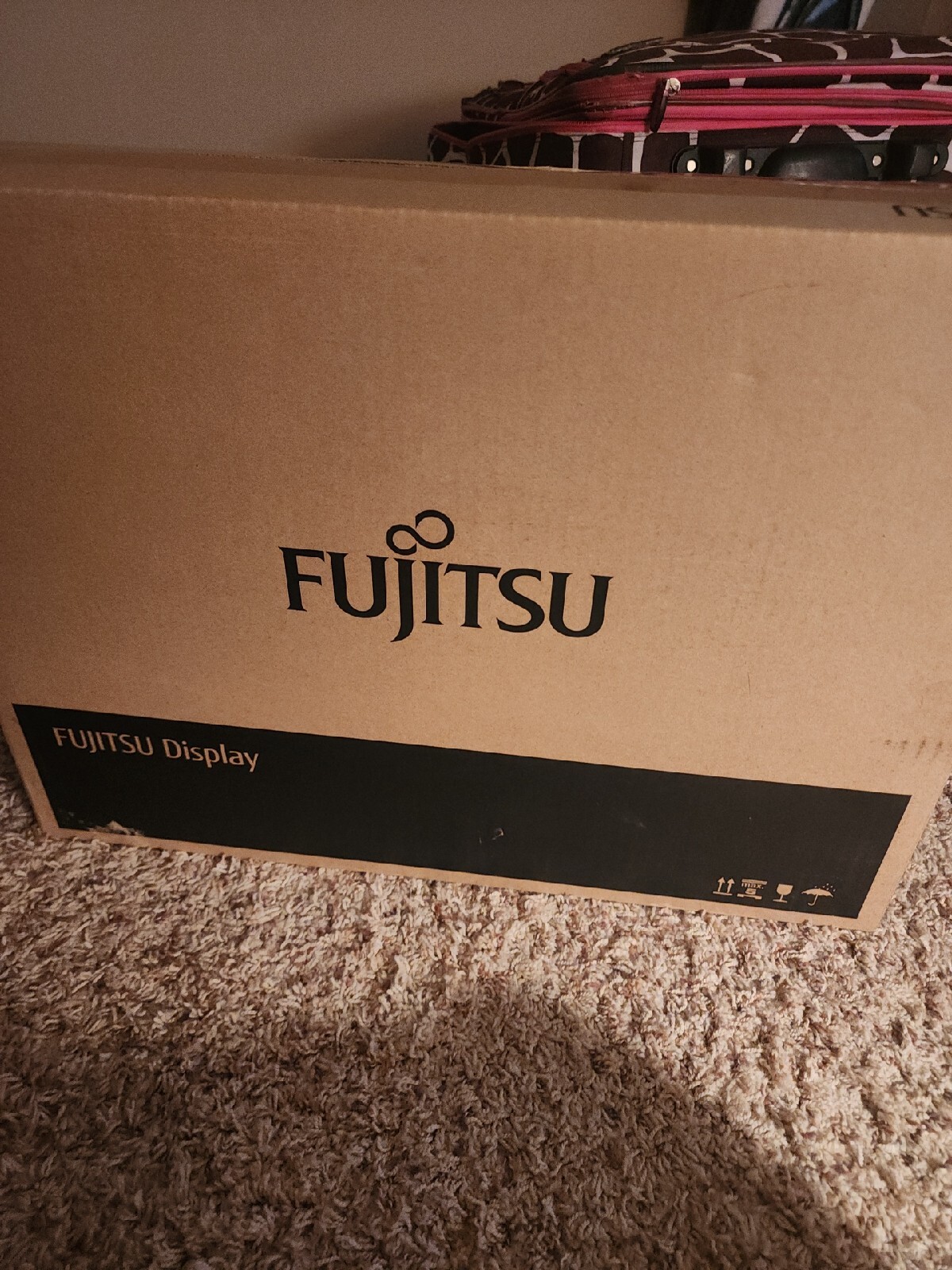 FUJITSU Display E22-8 Ts Pro New never used or opened