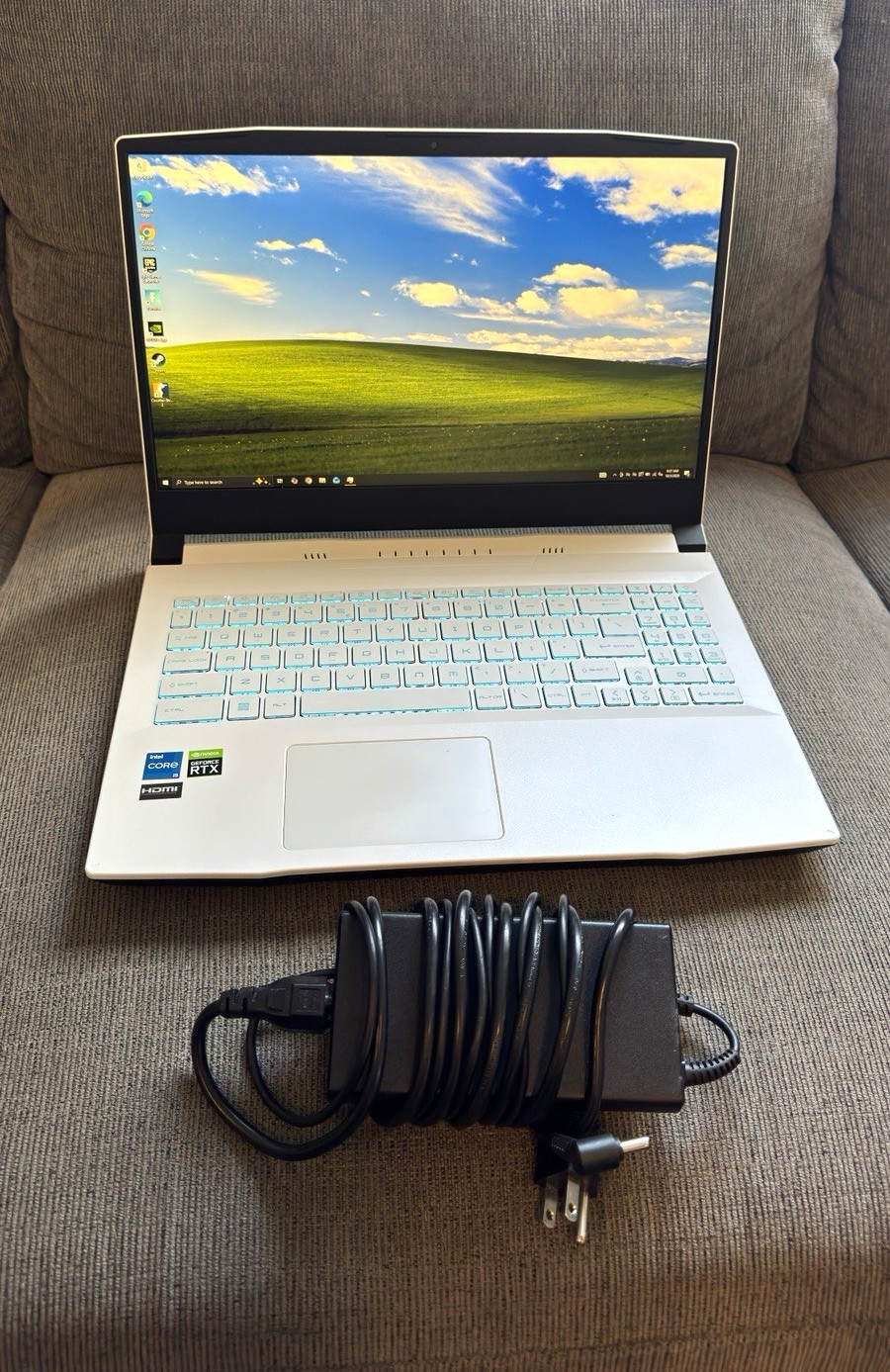MSI Sword 15 A12UC 15.6" i5-12450H 8GB RTX 3050 Windows w/Charger
