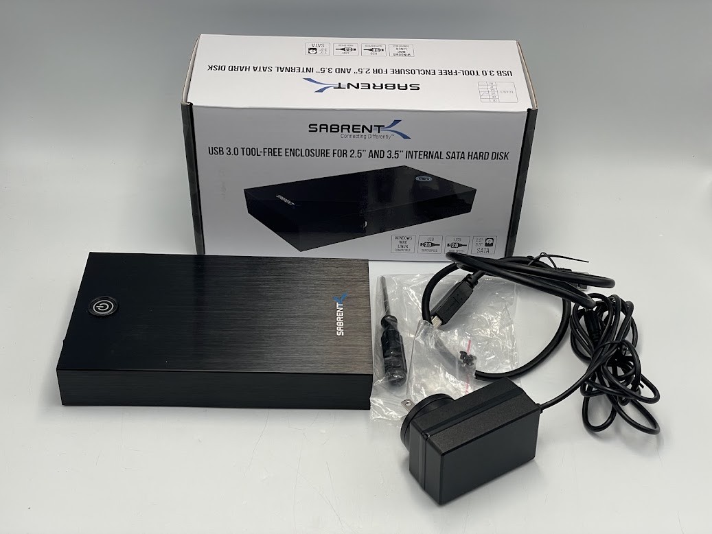 Sabrent USB 3.0 Tool-Free Enclosure for 2.5" and 3.5" Internal SATA Hard Drives