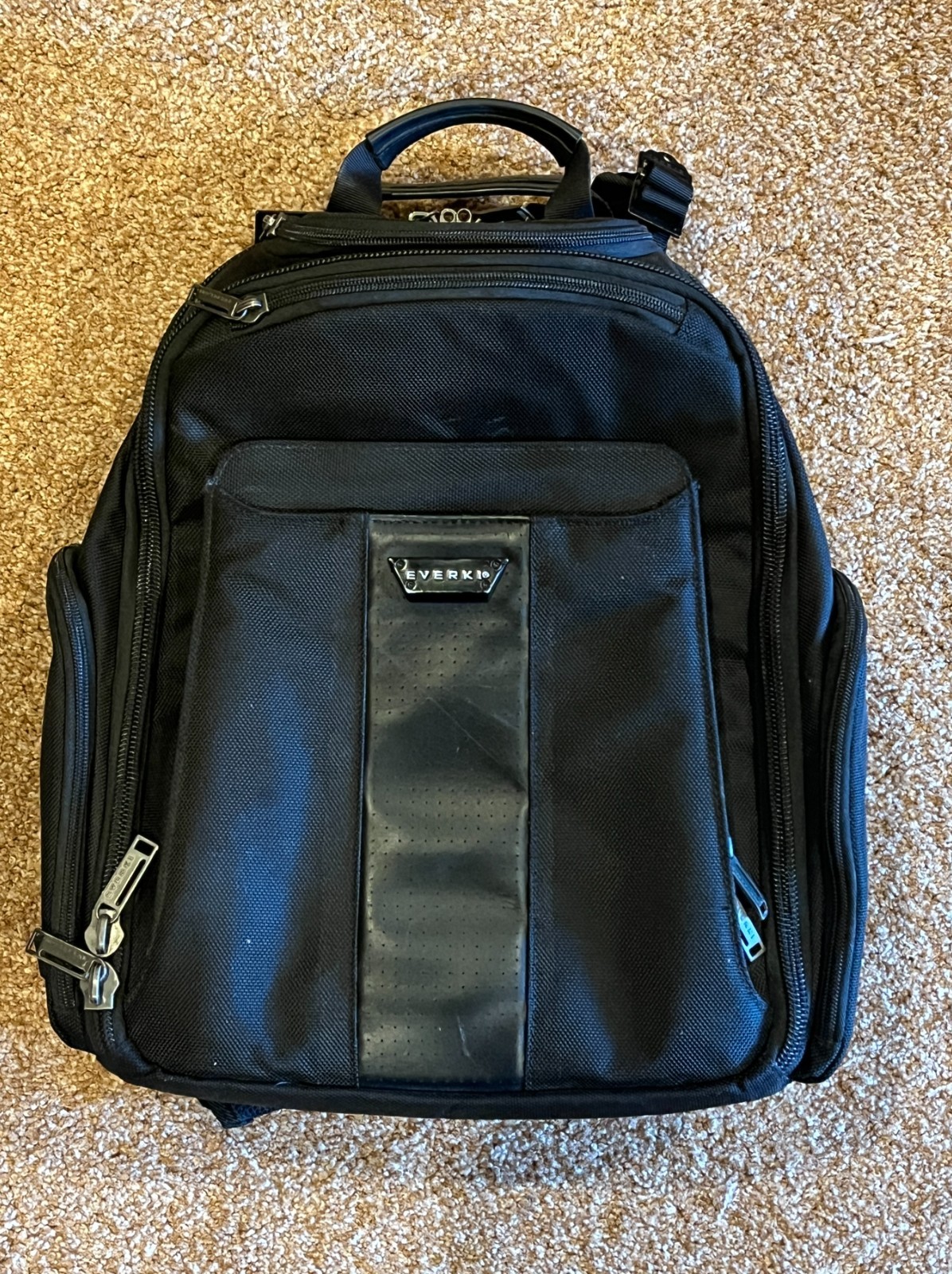 EVERKI Versa Premium Backpack Business-Computer Bag-School-Travel EKP127 *EUC*