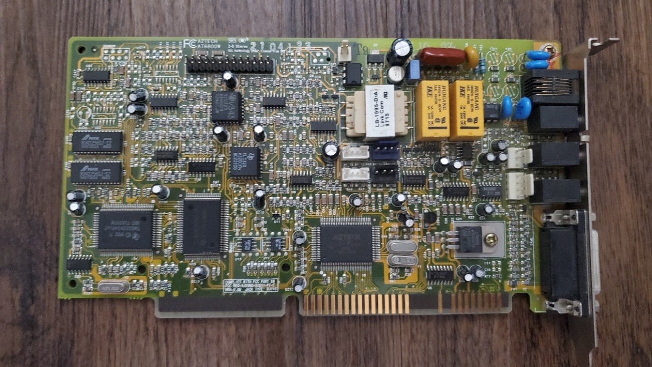 Aztech AT6800W 3D Stereo Sound Card with On-board Modem