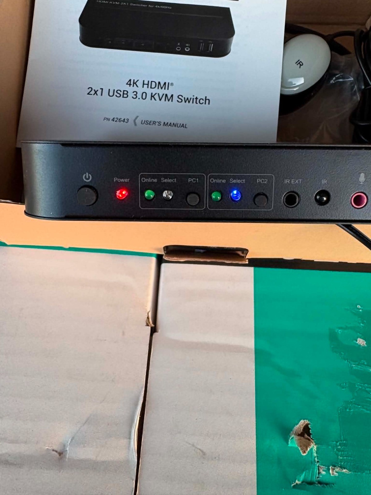 Monoprice Blackbird 4K Displayport 1.4 USB 3.0 4x1 KVM Switch 4K@60Hz HDR