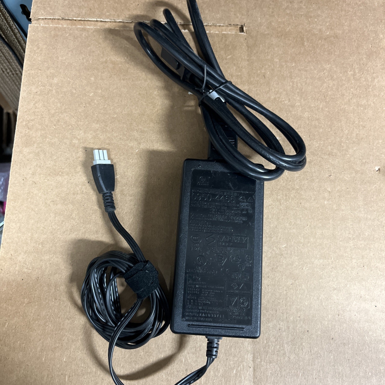 Genuine HP AC Adapter Model 0957-2166 0950-4466 32V 16V Power Supply