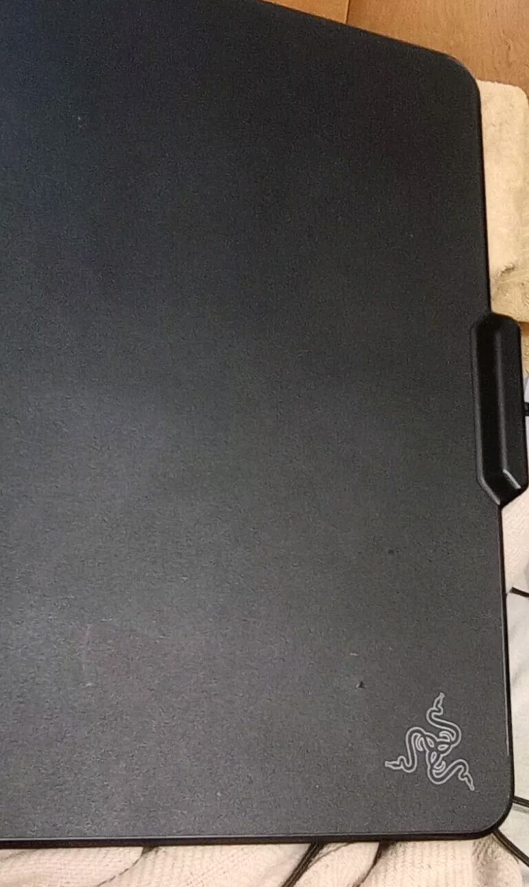 Razer Firefly Chroma rz02-0135