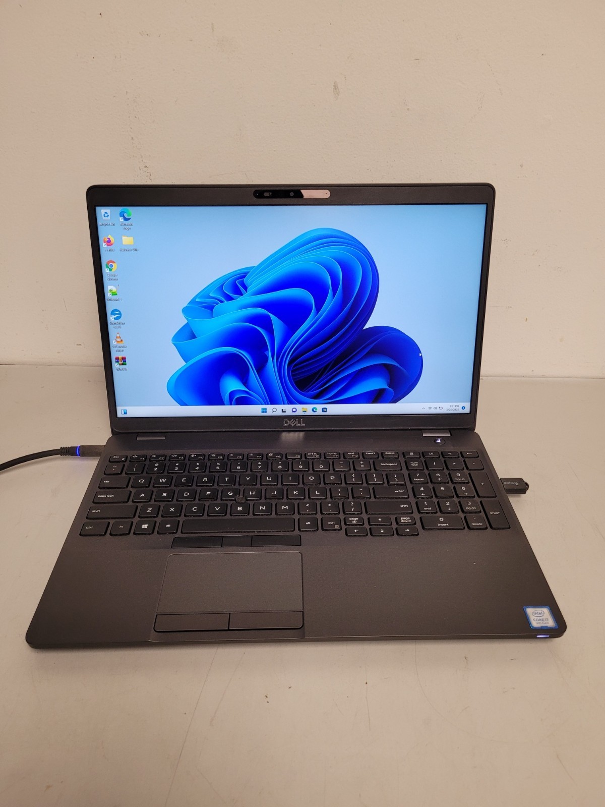 Dell precision 3541 15.6" i7-9850h 2.6ghz 16gb ram 512gb ssd w11p READ J620673