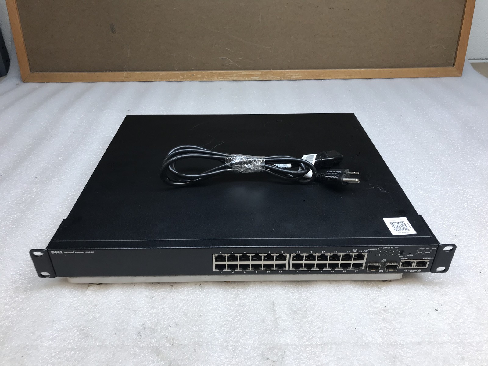 Dell PowerConnect 3524P 24-Port Managed PoE Ethernet Switch Rev A01