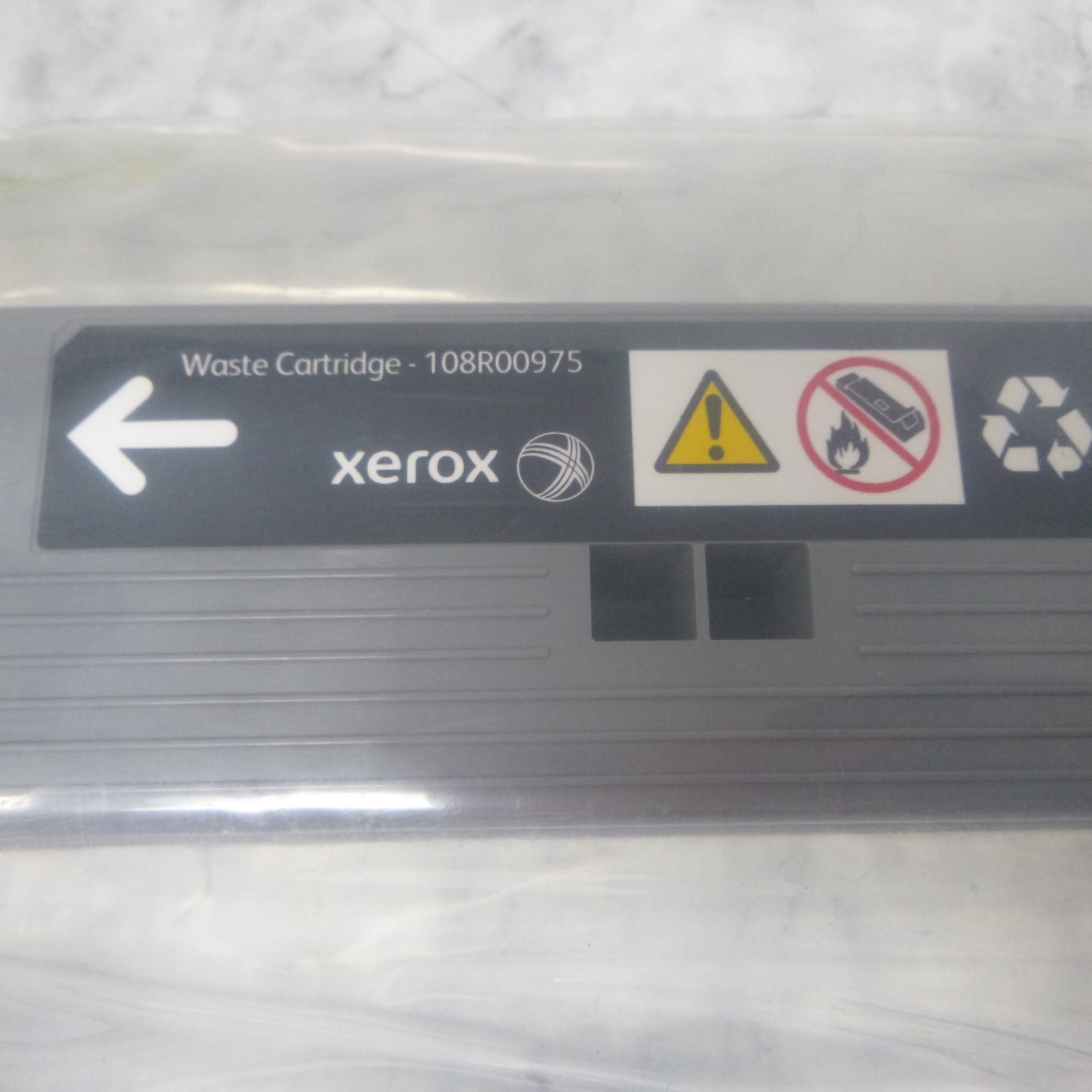 Genuine Xerox 108R00975 Waste Cartridge for Phaser 6700 new