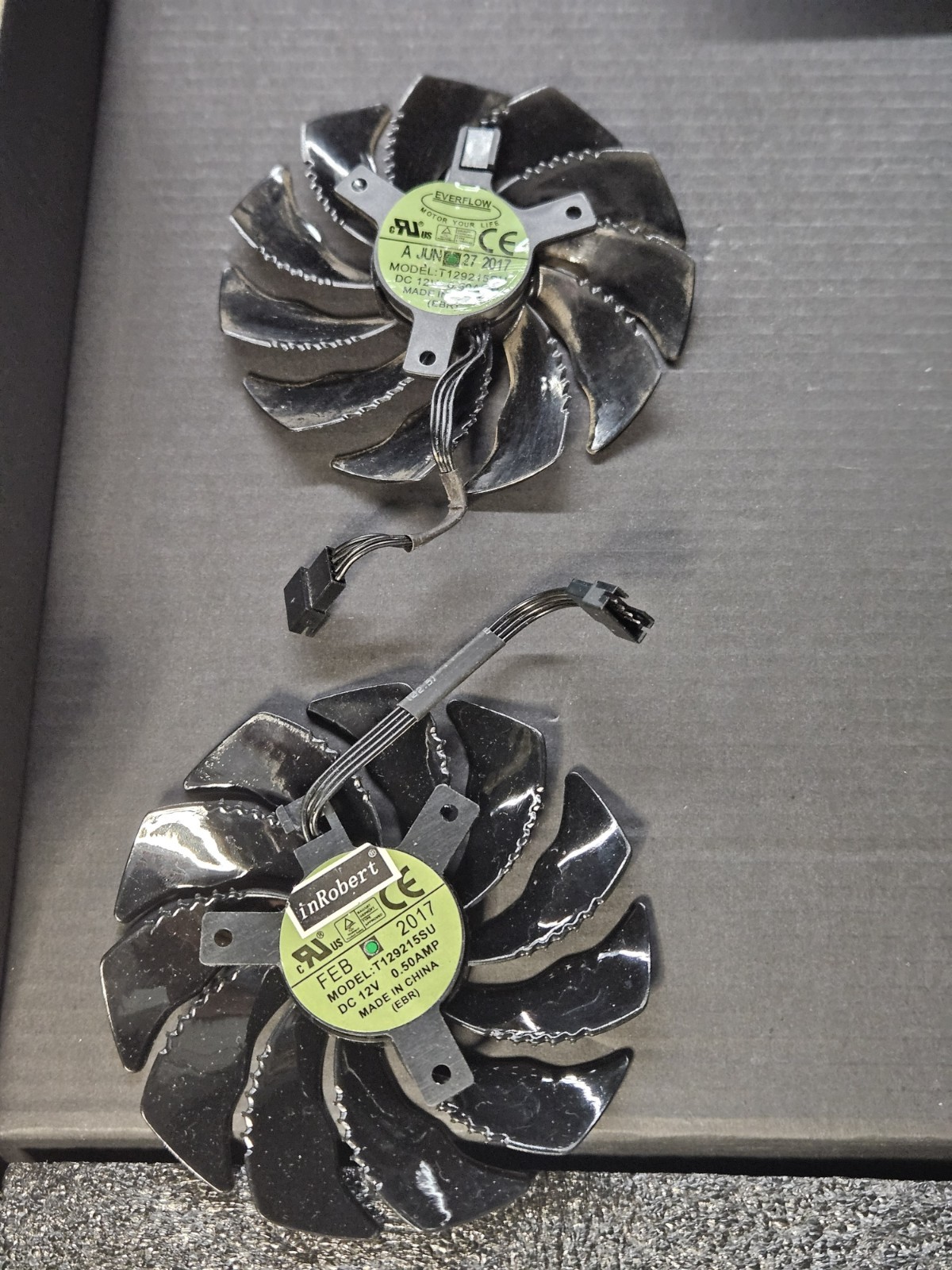 88mm 4 Pin Fan Everflow T129215SU for Gigabyte GTX960 970 980 Video Card USA