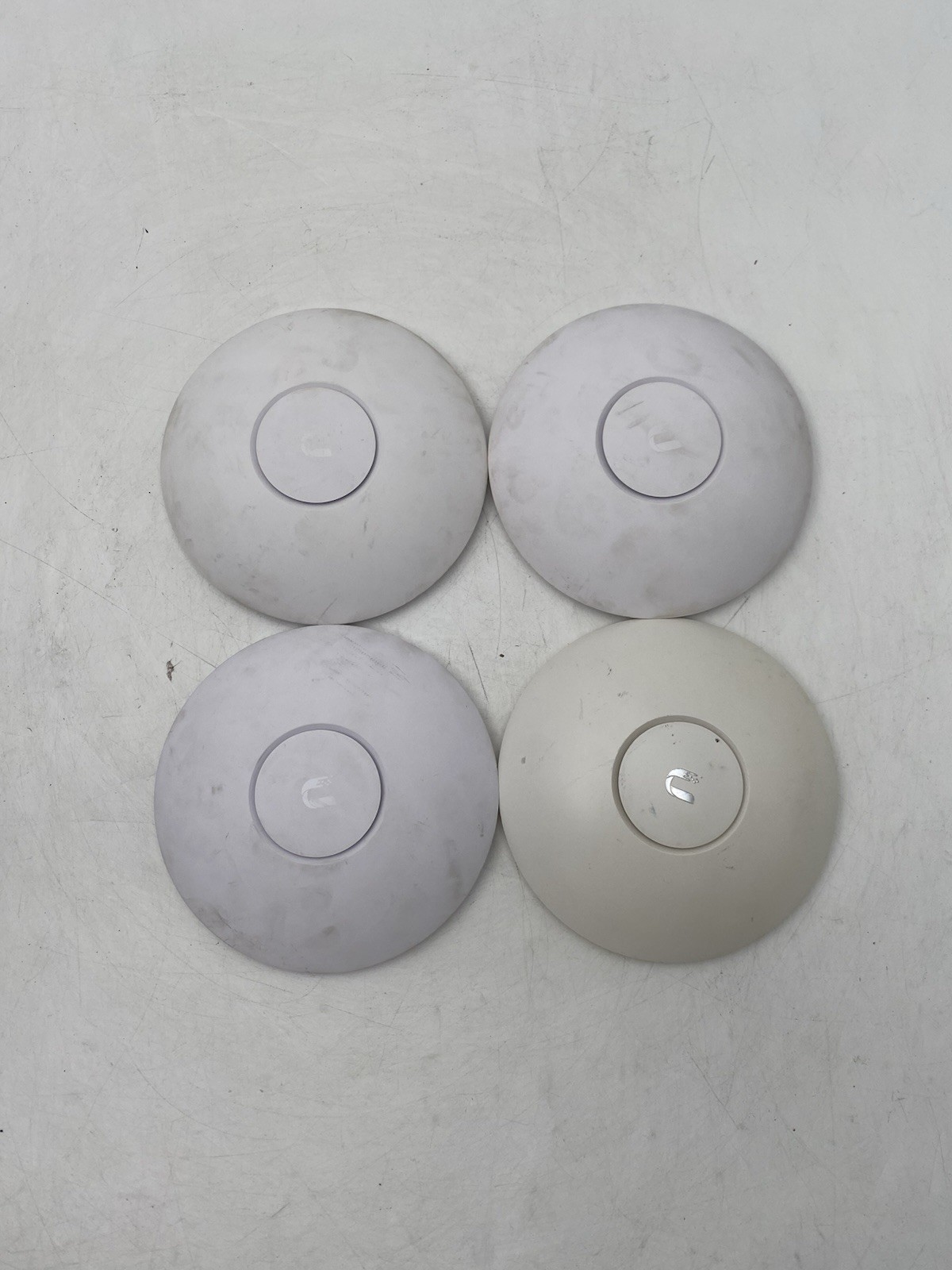 Lot of 4 Ubiquiti Unifi UAP-AC-LR Wireless Access Points
