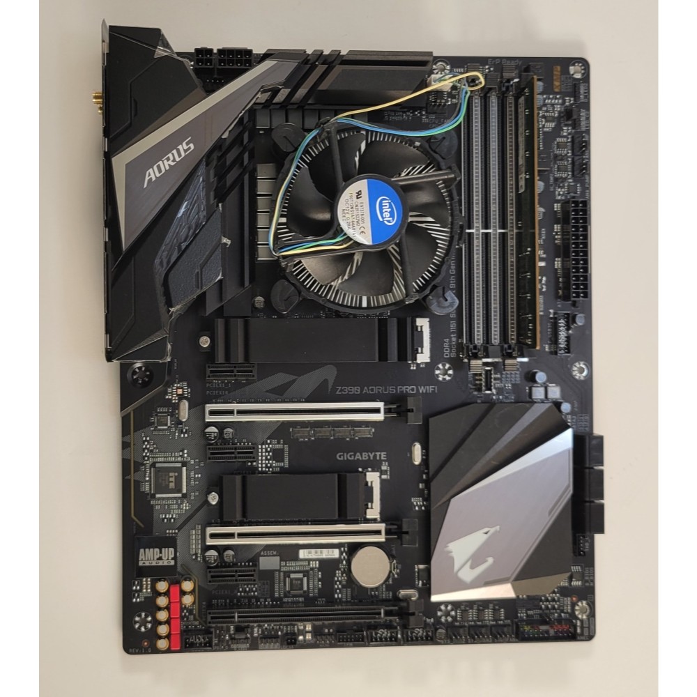 Gigabyte Z390 AORUS PRO WIFI, i5-8400, 8GB DDR4, I/O Shield - Tested