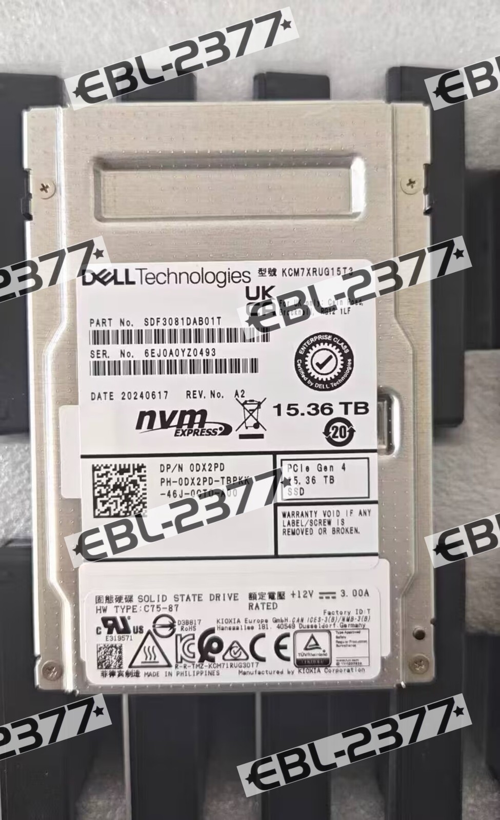 Dell/Kioxia CM7-R 15.36TB KCM7XRUG15T3 PCIe 4.0x4 8GB/s U.2 NVMe 1 DWPD 2.5" SSD