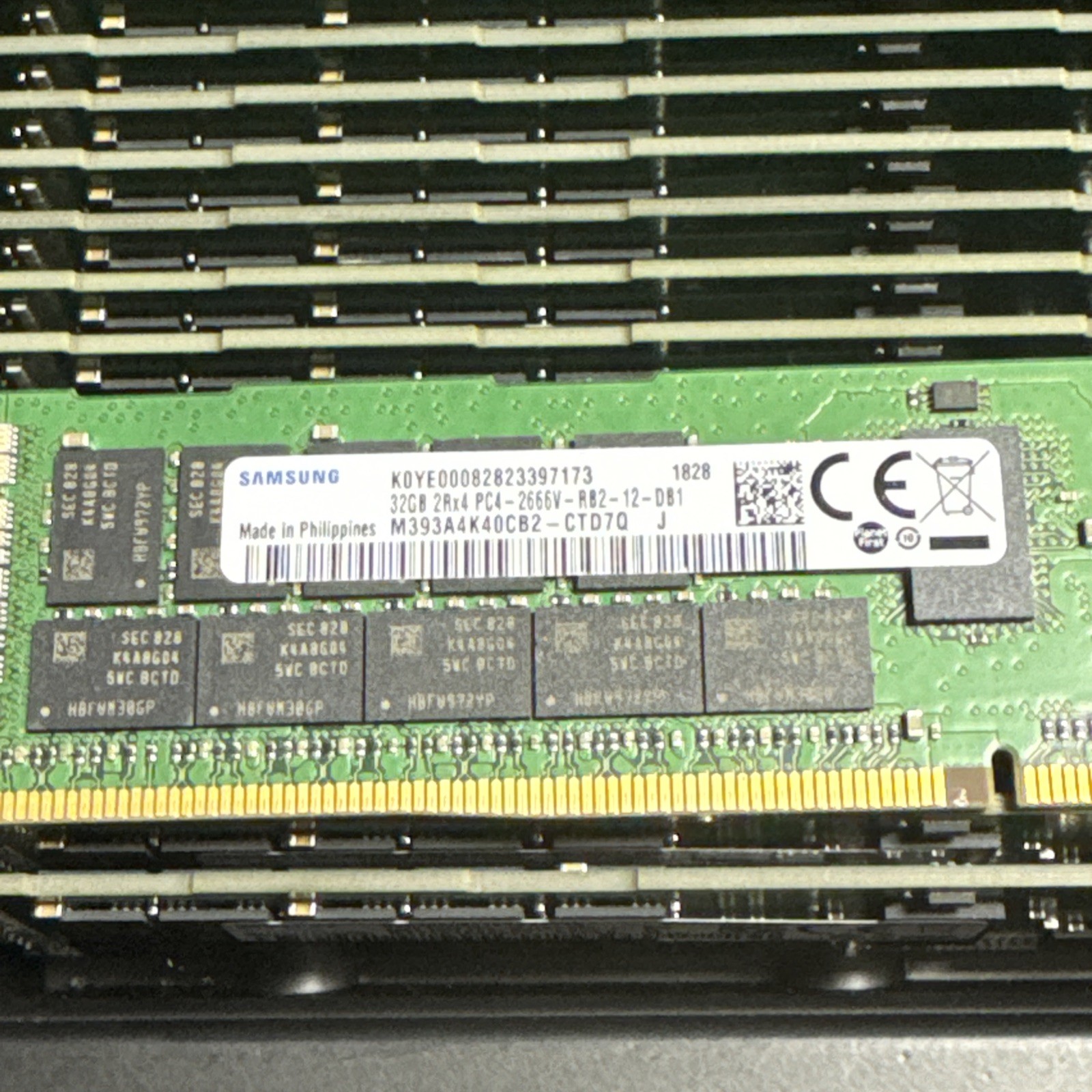 Lot Of 50 Samsung 32GB 2Rx4 PC4-2666V-RB2 DDR4 ECC RDIMM - M393A4K40CB2-CTD