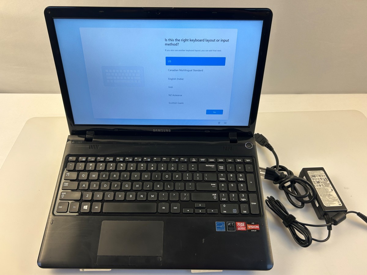 Samsung Series 3 14" Laptop AMD A8-4500M 4GB RAM 500GB HDD Windows 11 Tested