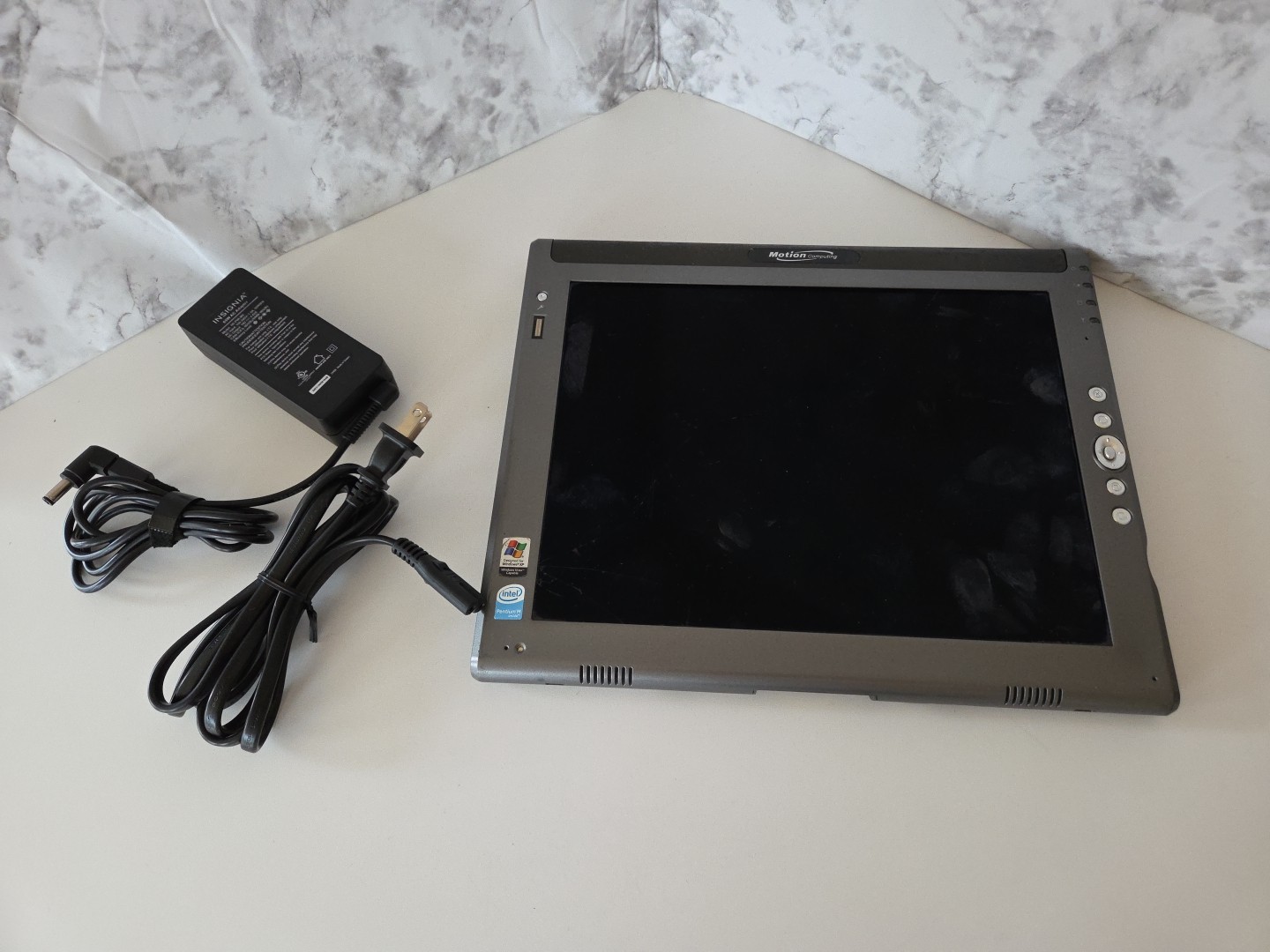 Motion Computing LE1600 T004 - Parts ONLY-with Power CORD