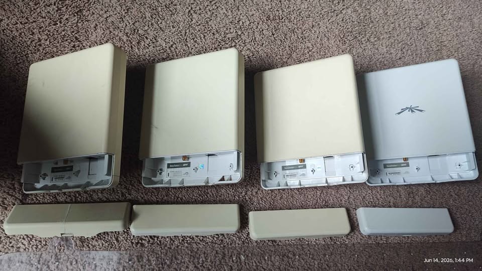 Ubiquiti NanoStation Loco M900 Airmax Lot Of 4