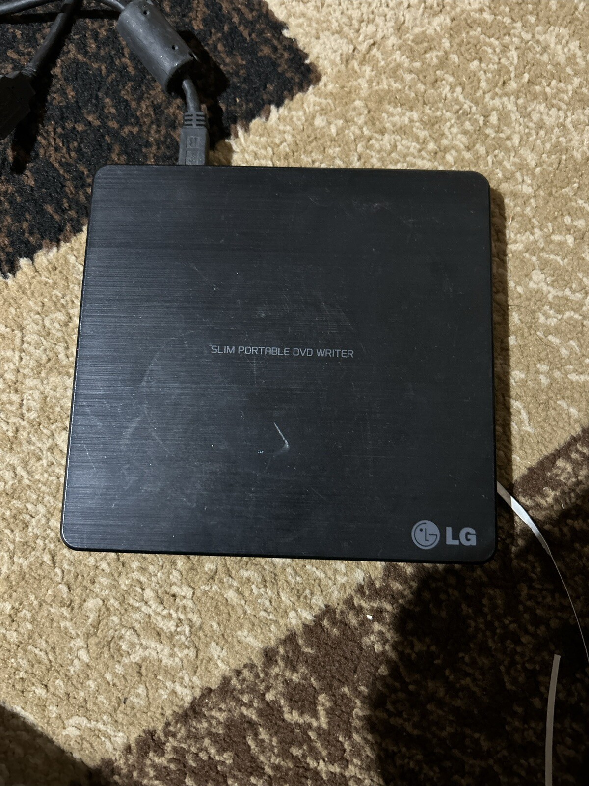 LG SP60NB50 Slim Portable DVD writer w/Cable SP60NB50