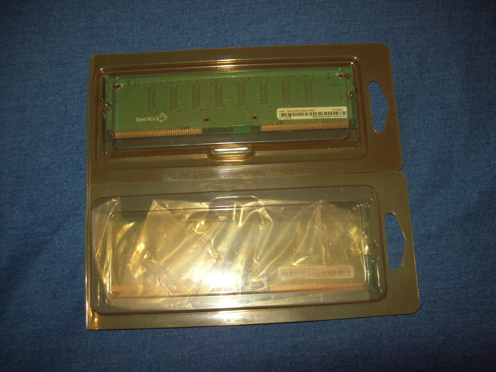 516MB  (2 X 256MB)  SyncMAX P/N SM256R368A-653 PC 600 2-1-0406 256MB/8 ~ IN PKG