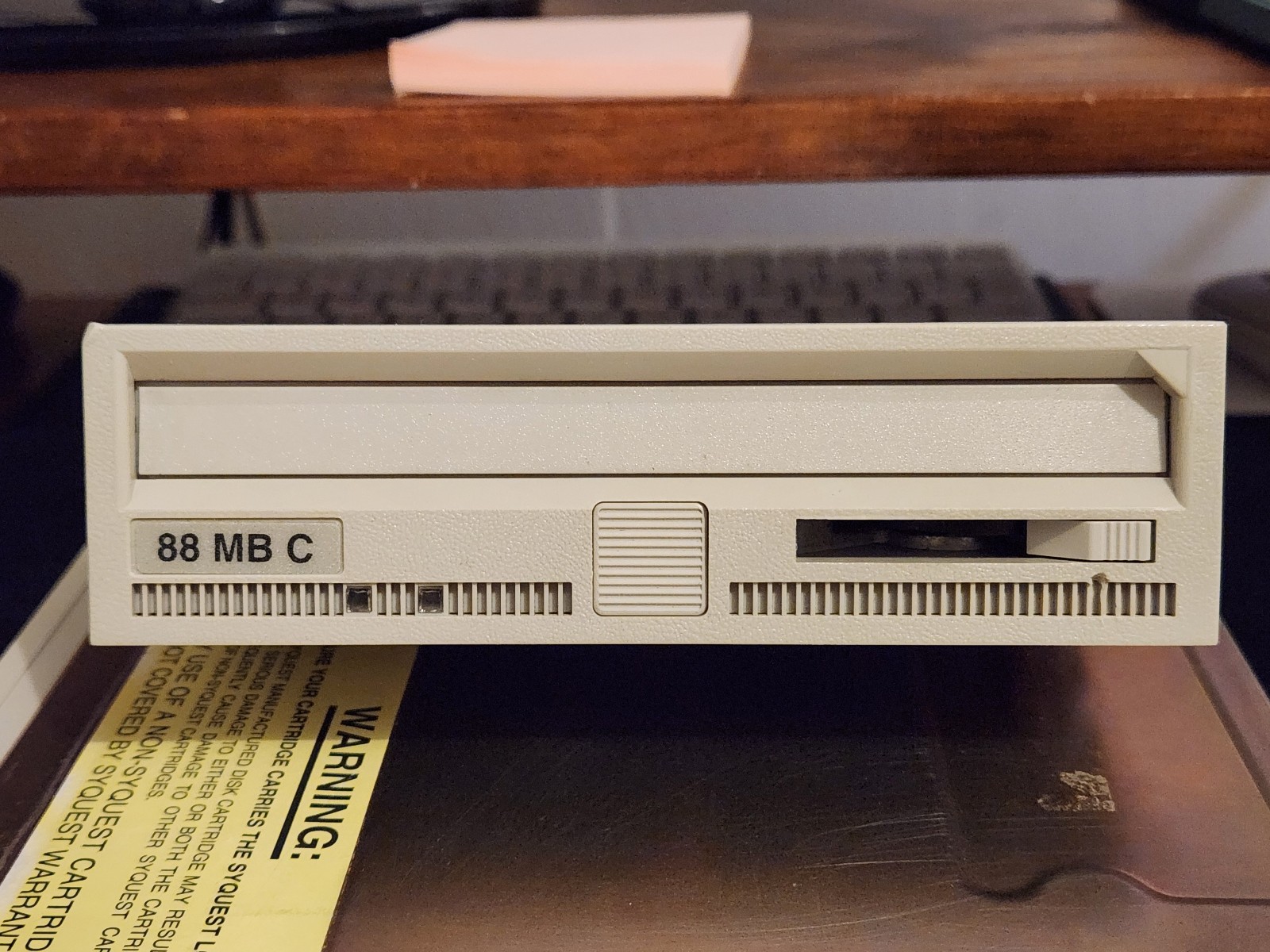SyQuest SQ5110C, 88 MB Removable Internal Drive, 50 Pin SCSI, PARTS ONLY
