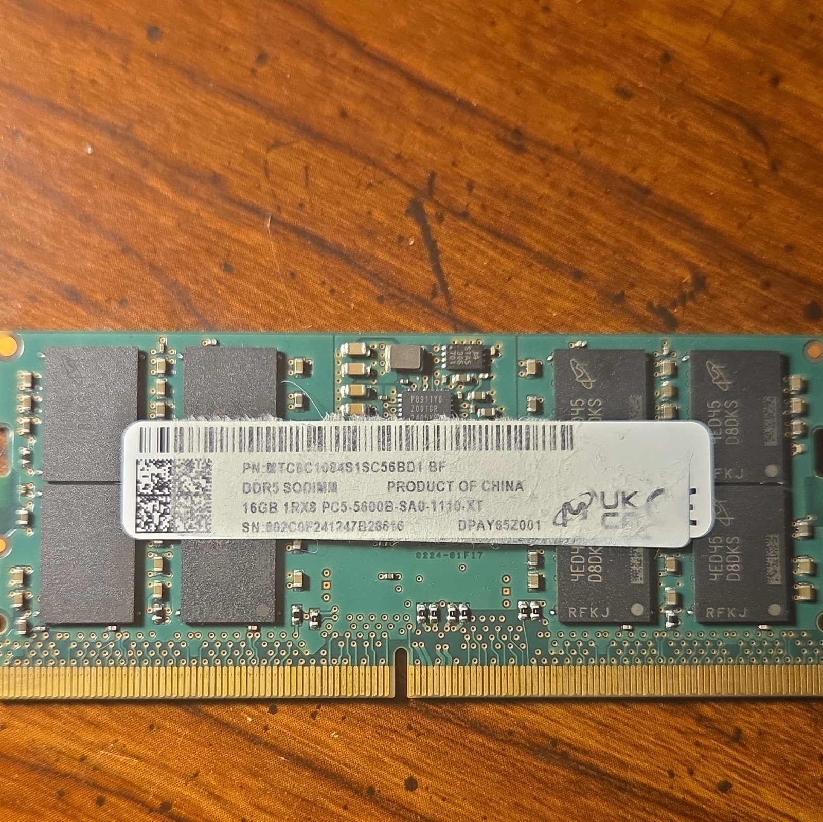 Micron 16GB DDR5 PC5-5600B 262-Pin SO-DIMM ECC RAM MTC8C1084S1SC56BD1