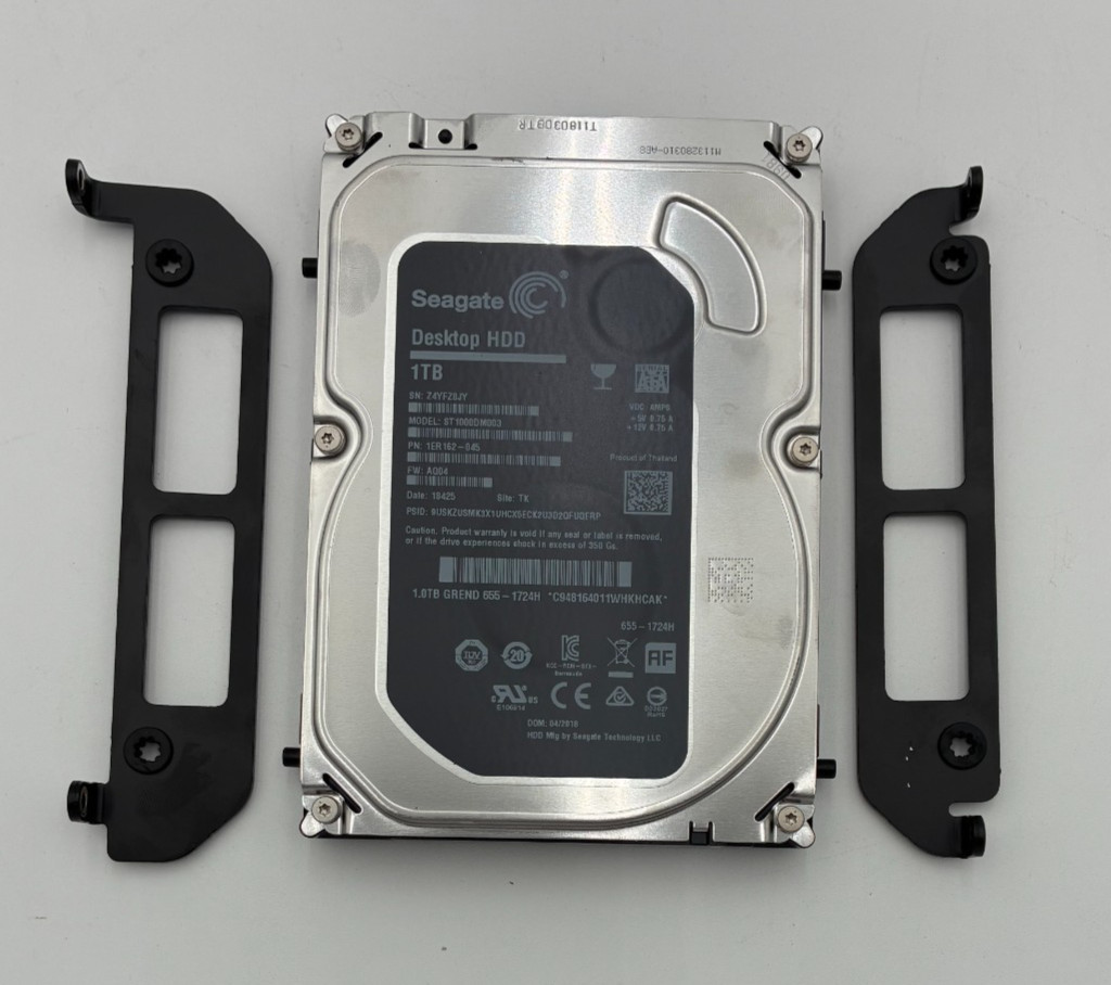 Seagate Desktop HDD 1TB  ST1000DM003 with mounts for Apple iMac 2017