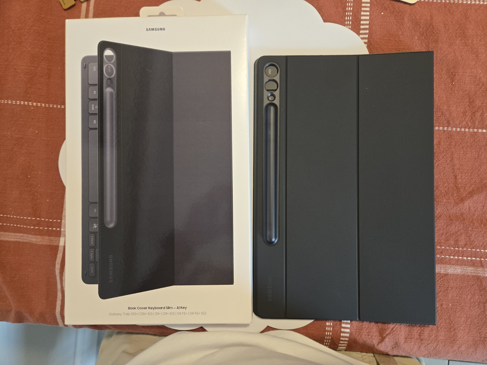 Samsung Book Cover Keyboard Slim for Galaxy Tab S10+/S9+/S9 FE+ -Black