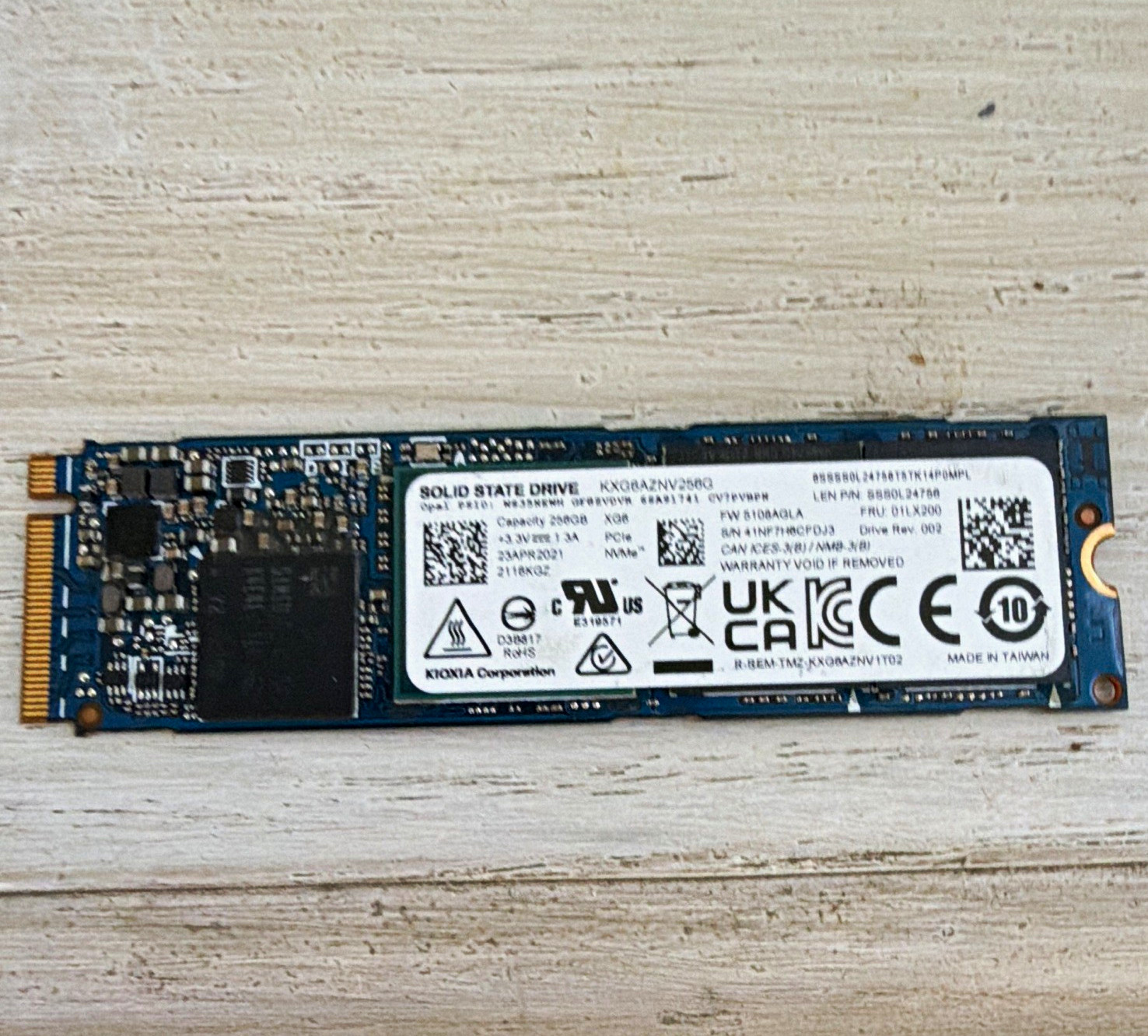Kioxia XG6 256GB M.2 NVMe PCIe Gen4 x4 Internal SSD KXG80ZNV256G