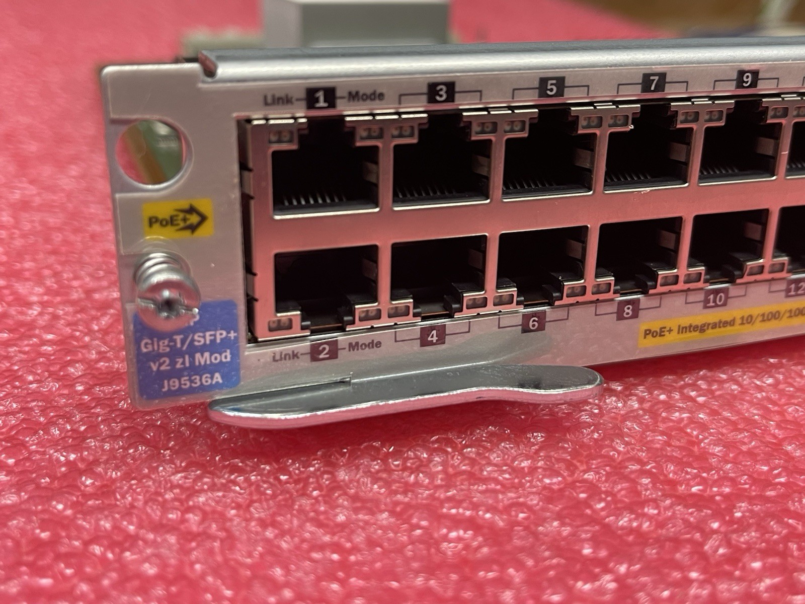 J9536A HPE ARUBA 20port Gig-T PoE+ / 2-port 10GbE SFP+ USED