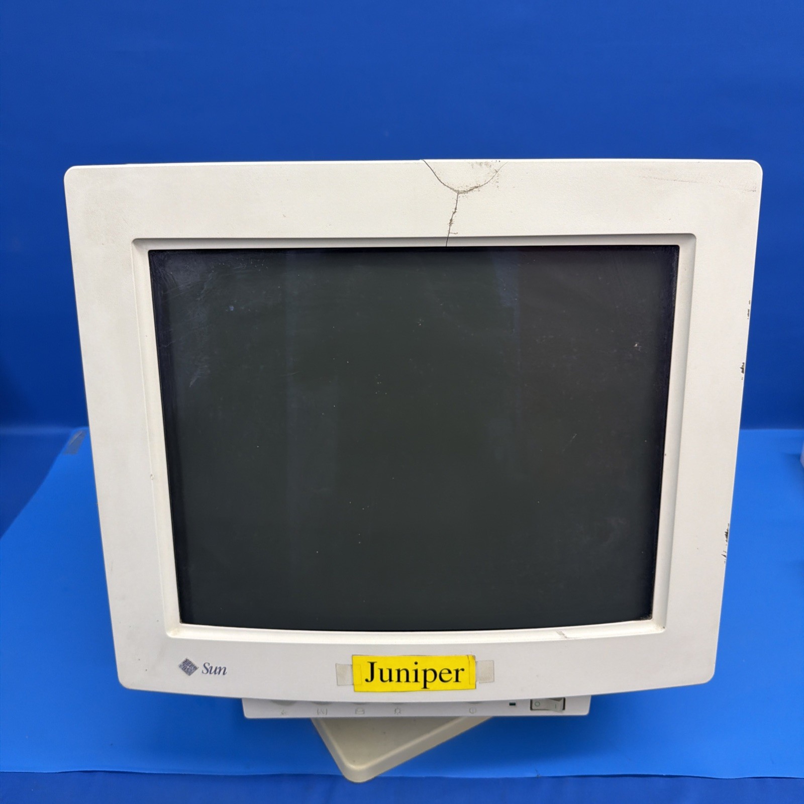Sun GDM-1962B 19” Sony Trinitron CRT Monitor Brief Line No Picture AS-IS