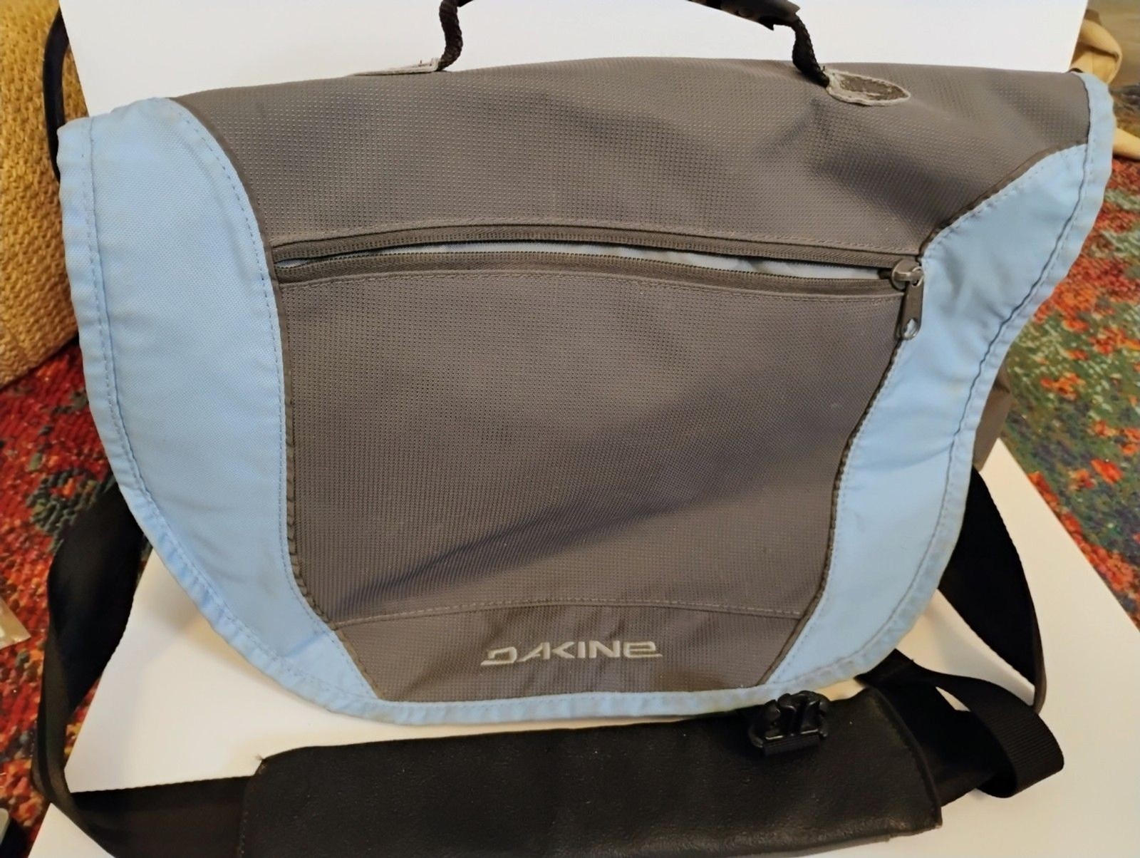 Dakine Laptop Messenger Bag Grey Light Blue Crossbody Commuter School Pack