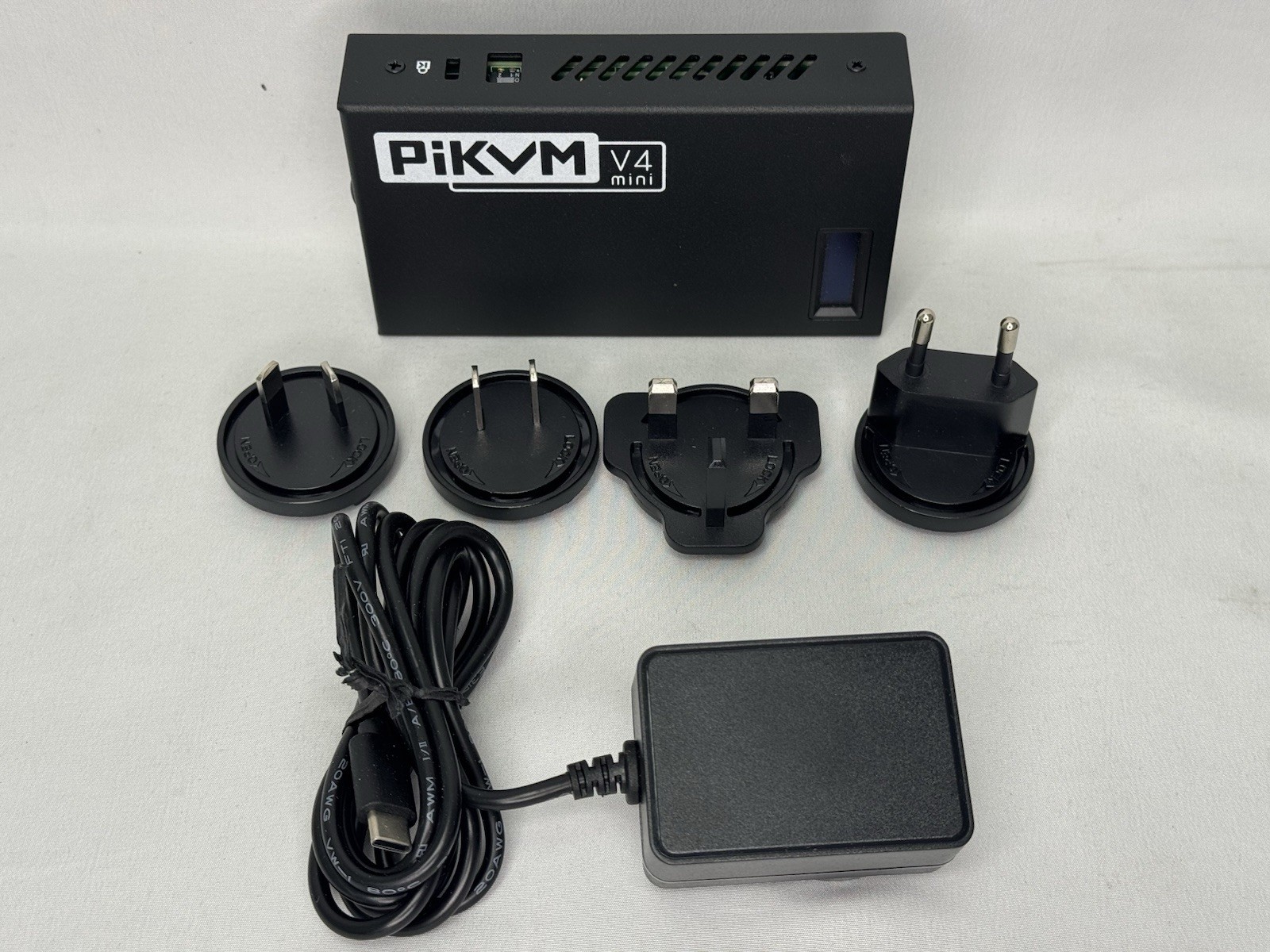 PiKVM V4 Mini IP KVM Remote Server Management HDMI USB-C - PREOWNED