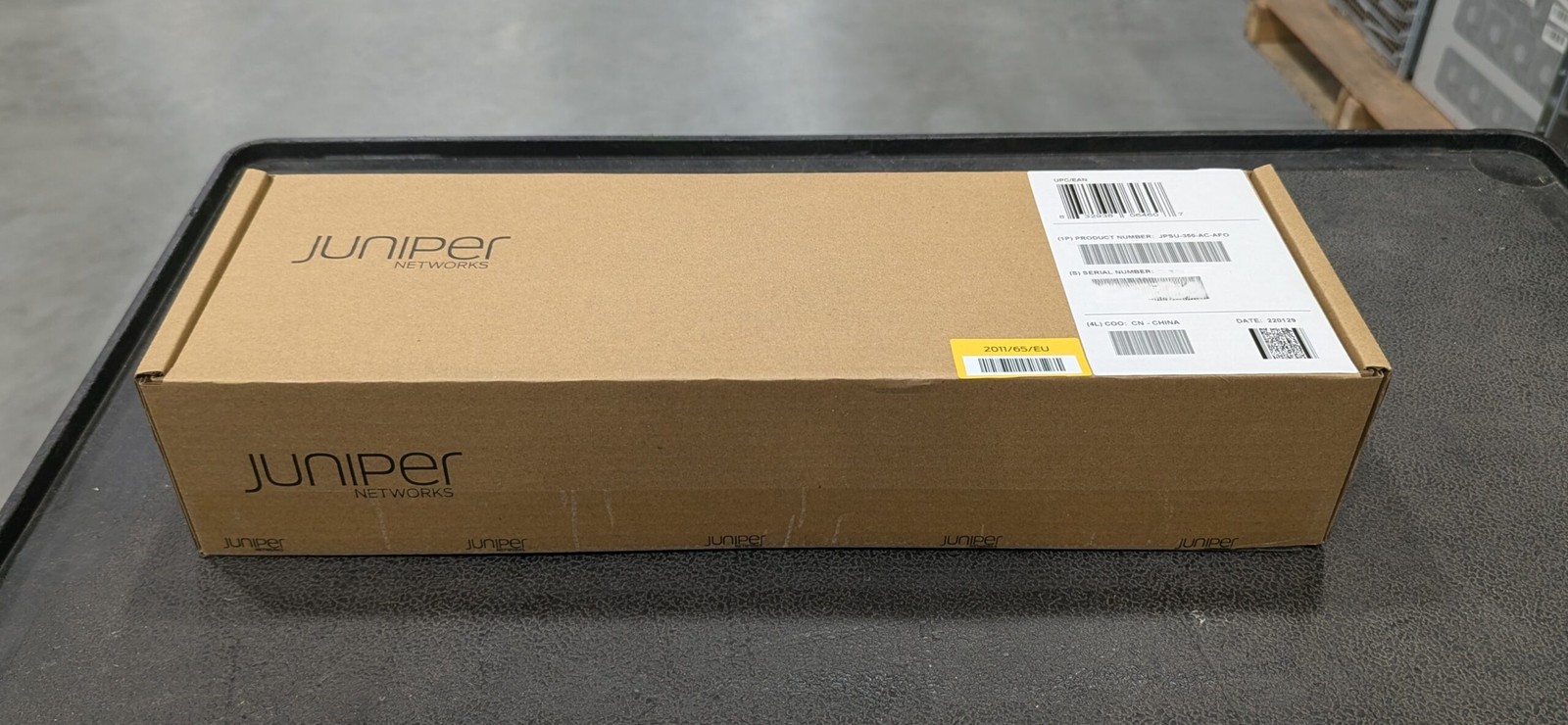 Factory Sealed Juniper JPSU-350-AC-AFO EX4300 350W AC PSU