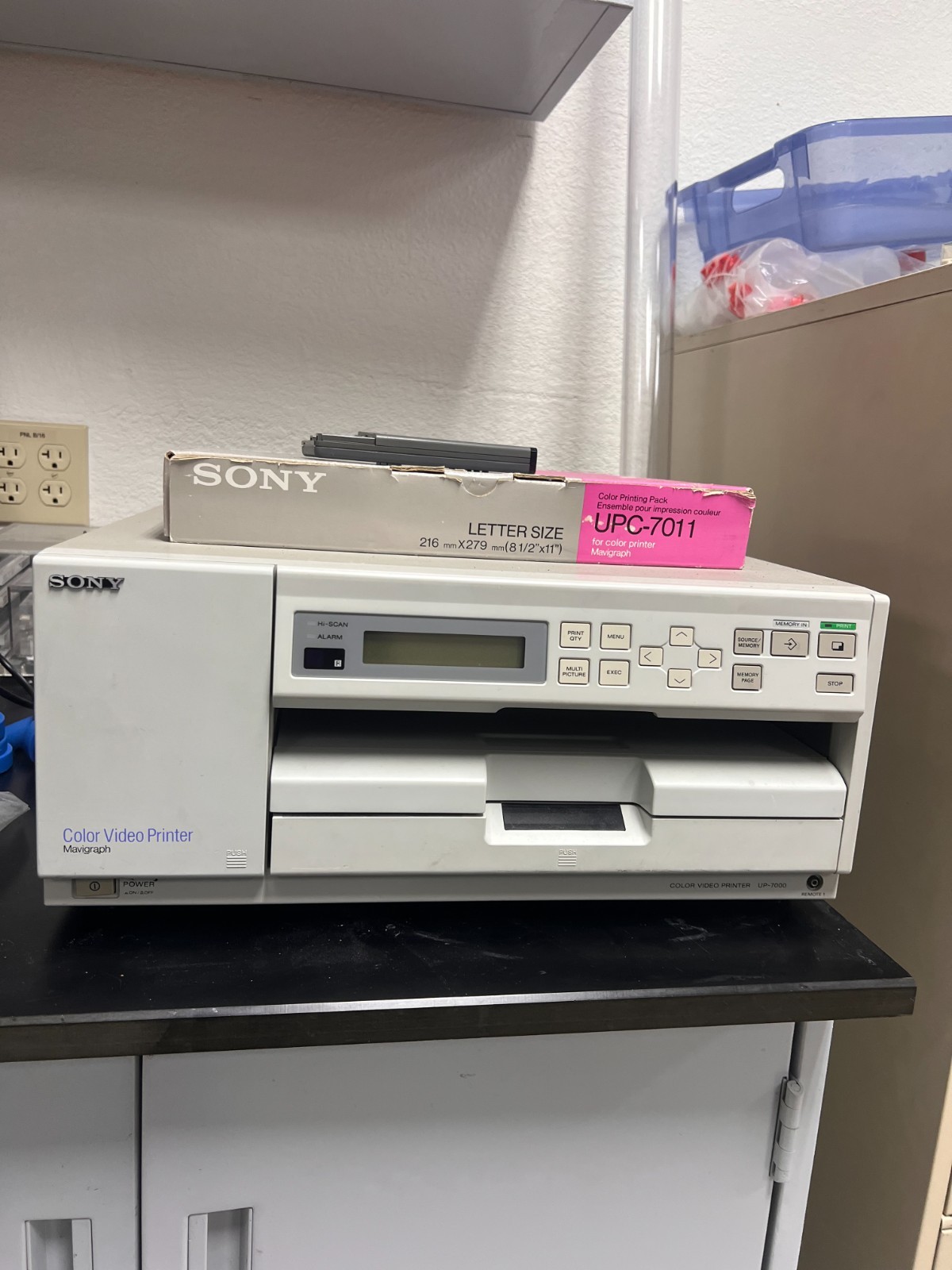 SONY UP-3030 MAVIGRAPH COLOR VIDEO PRINTER    H